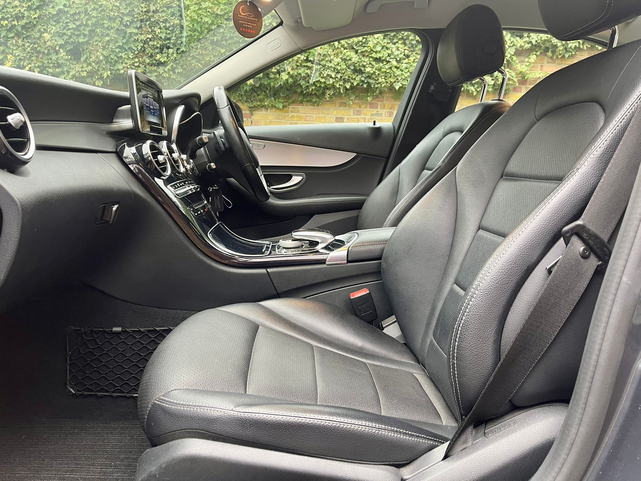 2015 Mercedes Benz C200 image 5