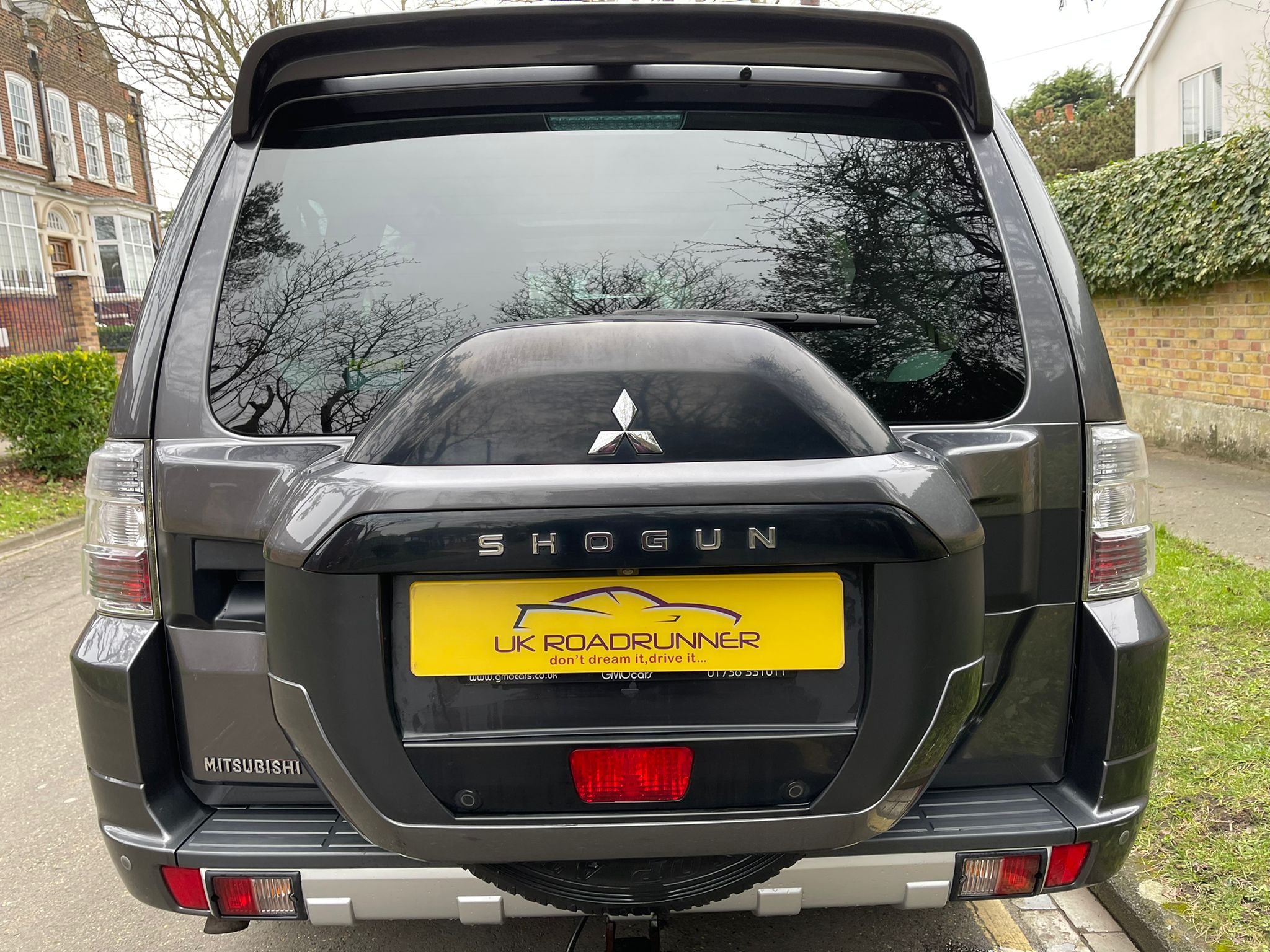 2015 Mitsubishi Shogun  image 12