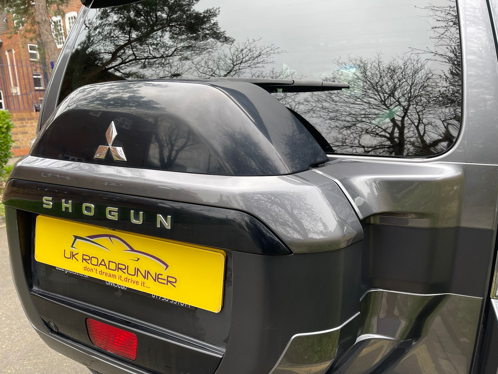 2015 Mitsubishi Shogun  image 11