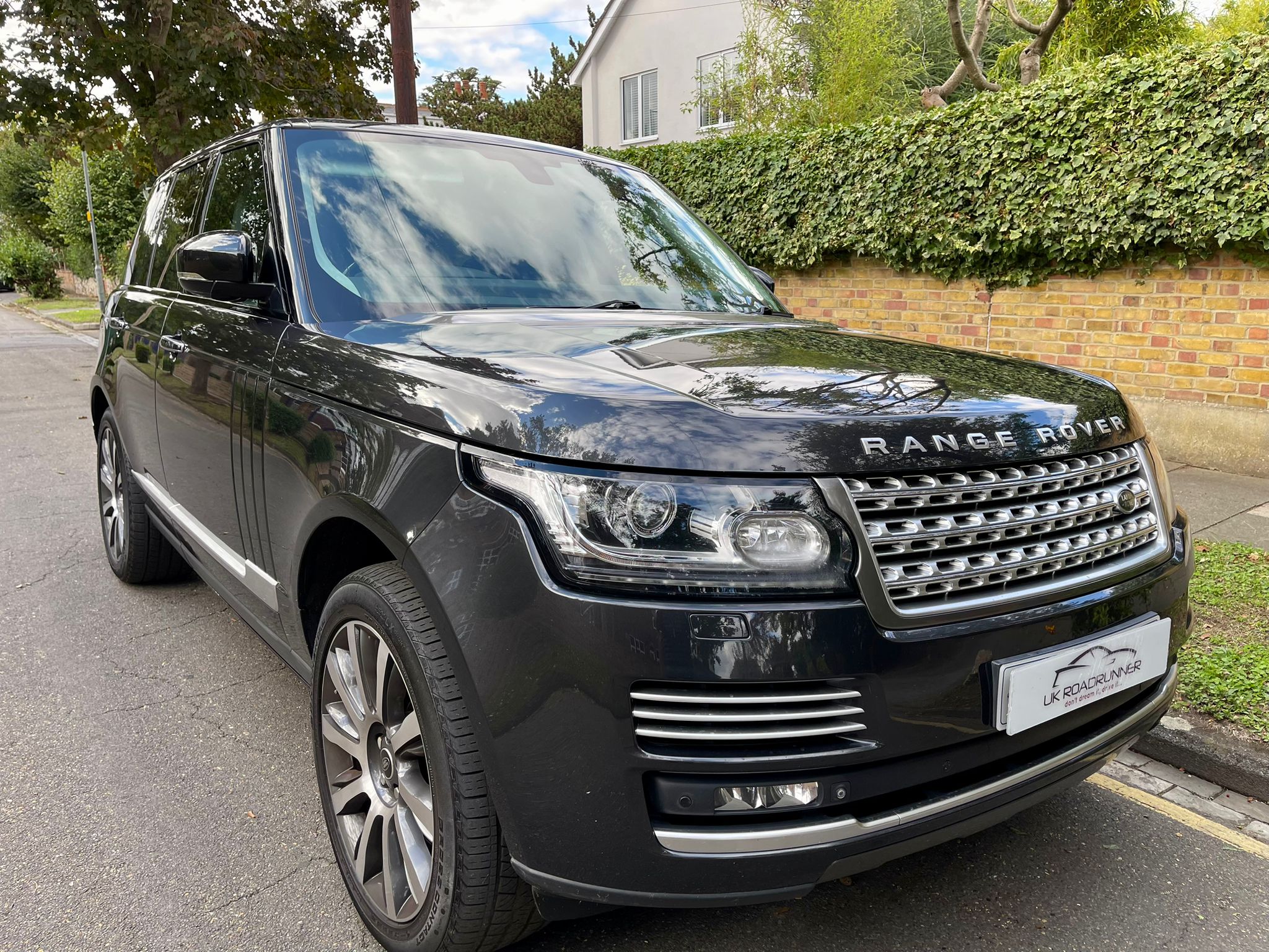 2015 Range Rover Vogue Autobiography image 1