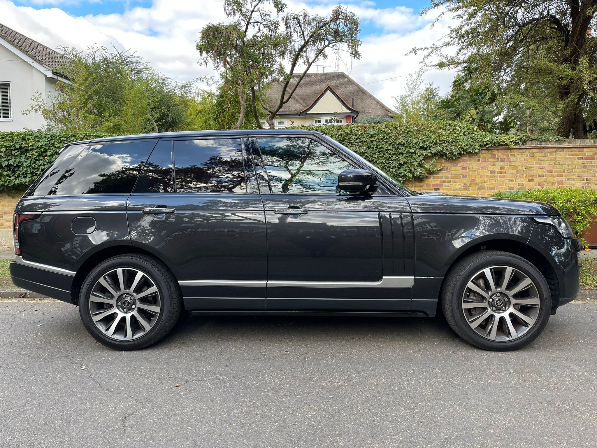 2015 Range Rover Vogue Autobiography image 4