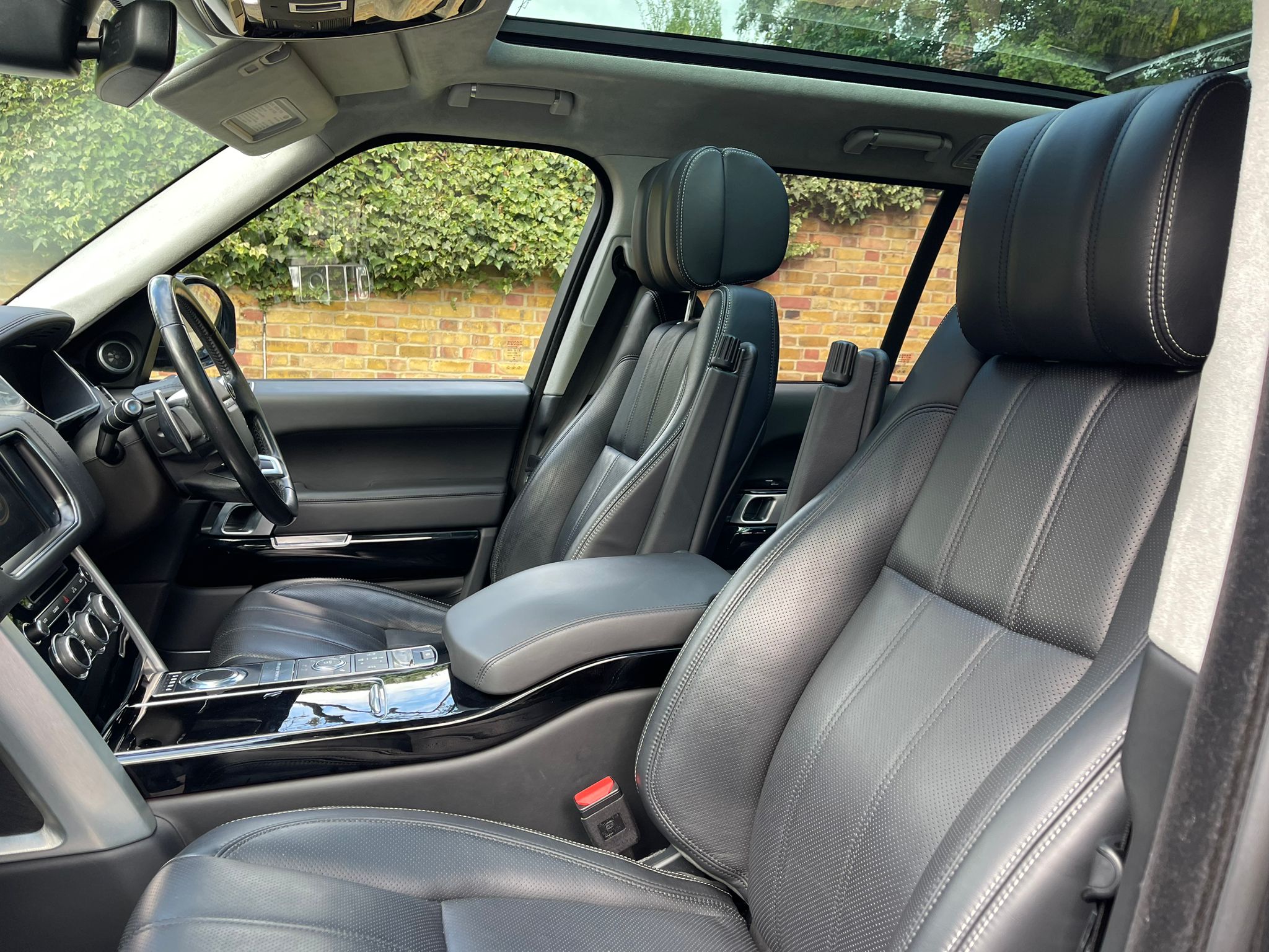 2015 Range Rover Vogue Autobiography image 7