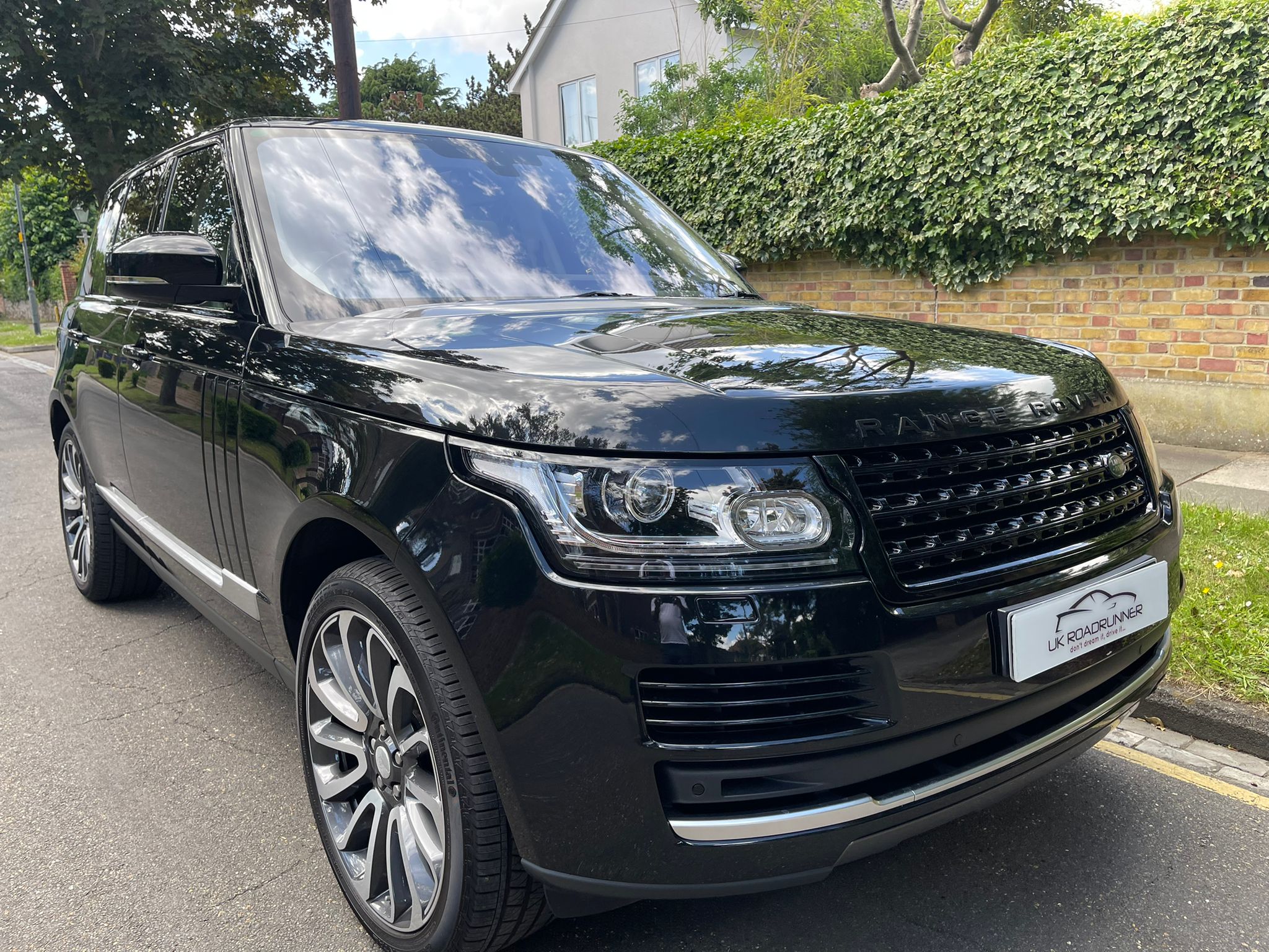 2015 Range Rover Vogue image 1