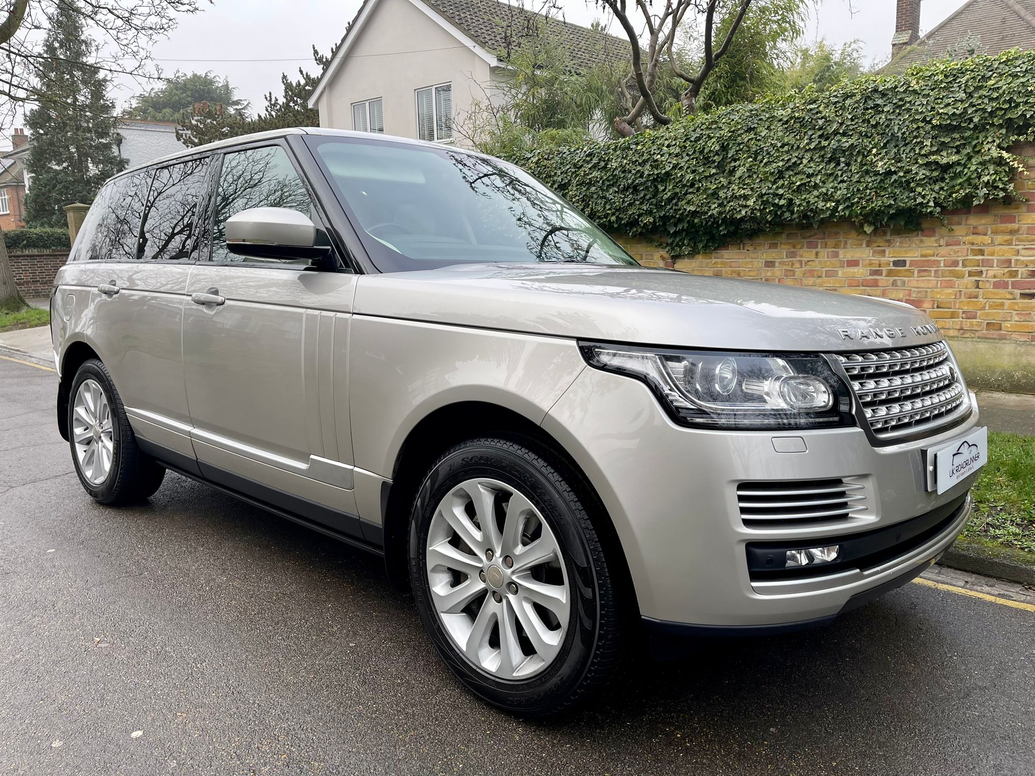2015 Range Rover Vogue image 1