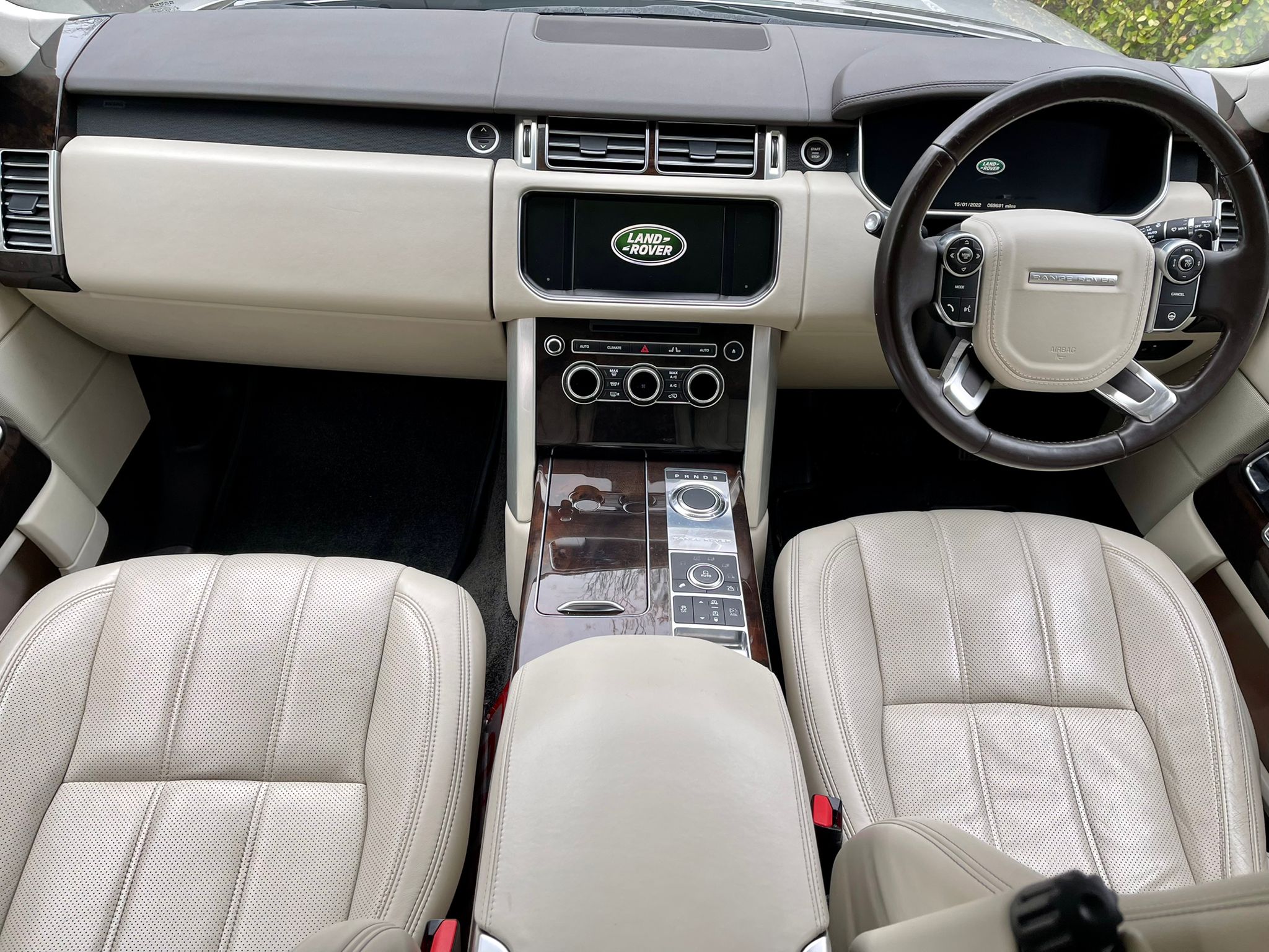 2015 Range Rover Vogue image 5