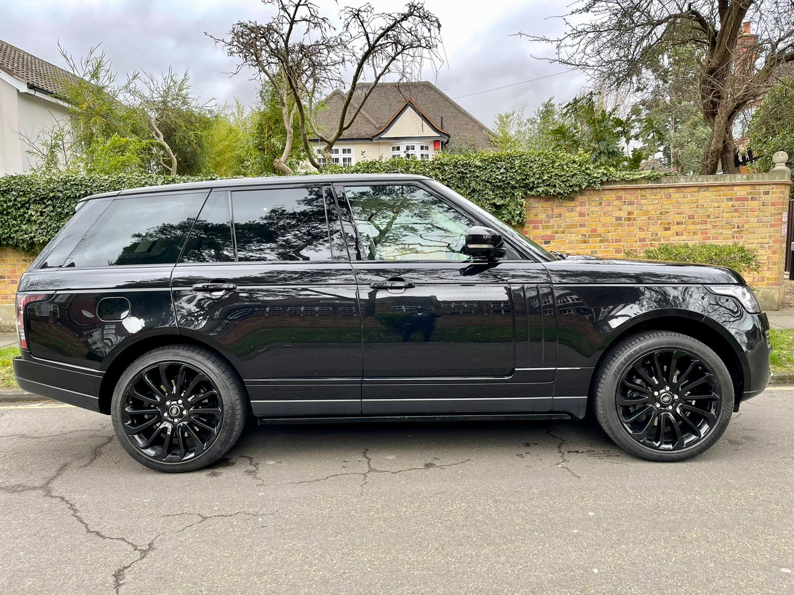 2015 Range Rover Vogue image 3