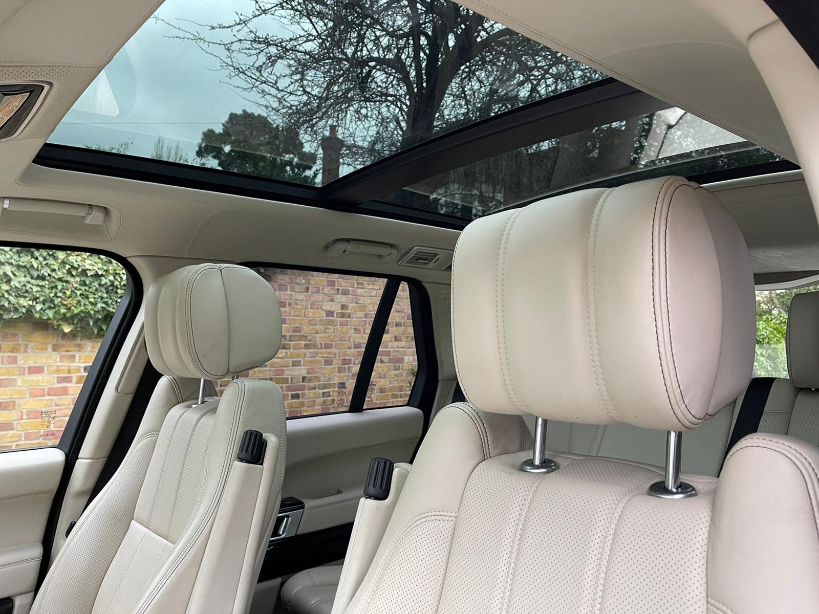 2015 Range Rover Vogue image 7