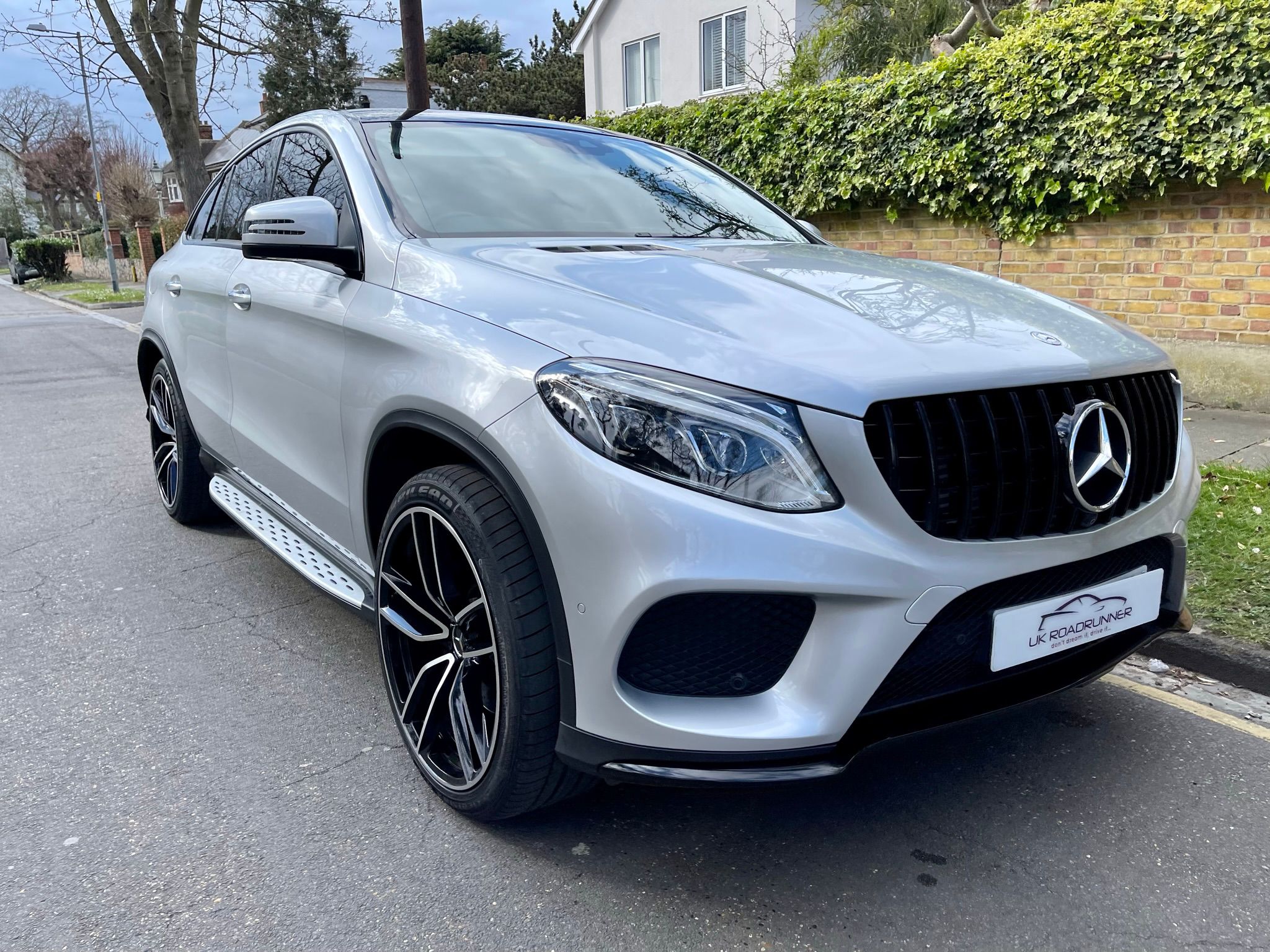 2016 Mercedes Benz GLE350d  image 1