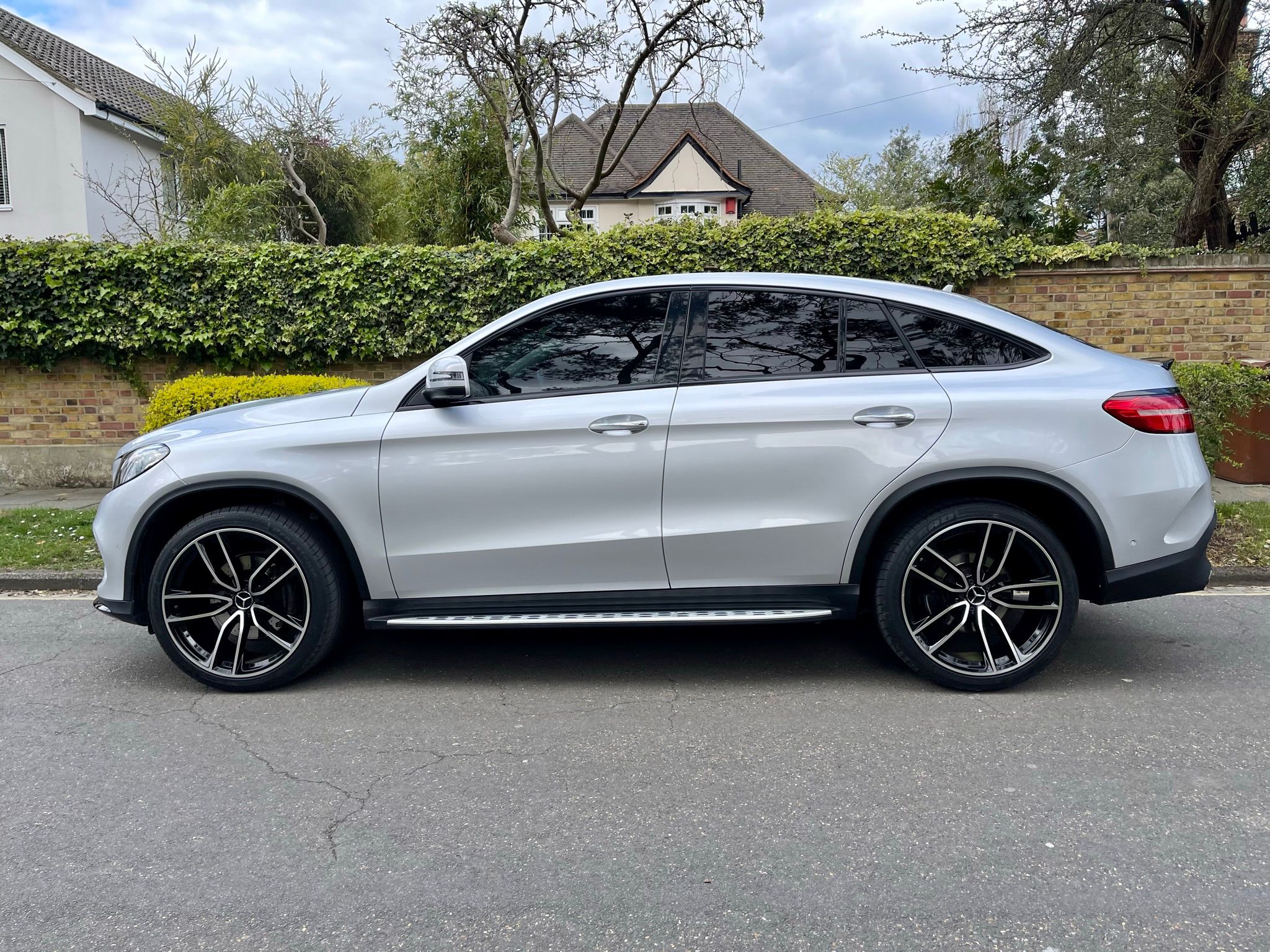 2016 Mercedes Benz GLE350d  image 3