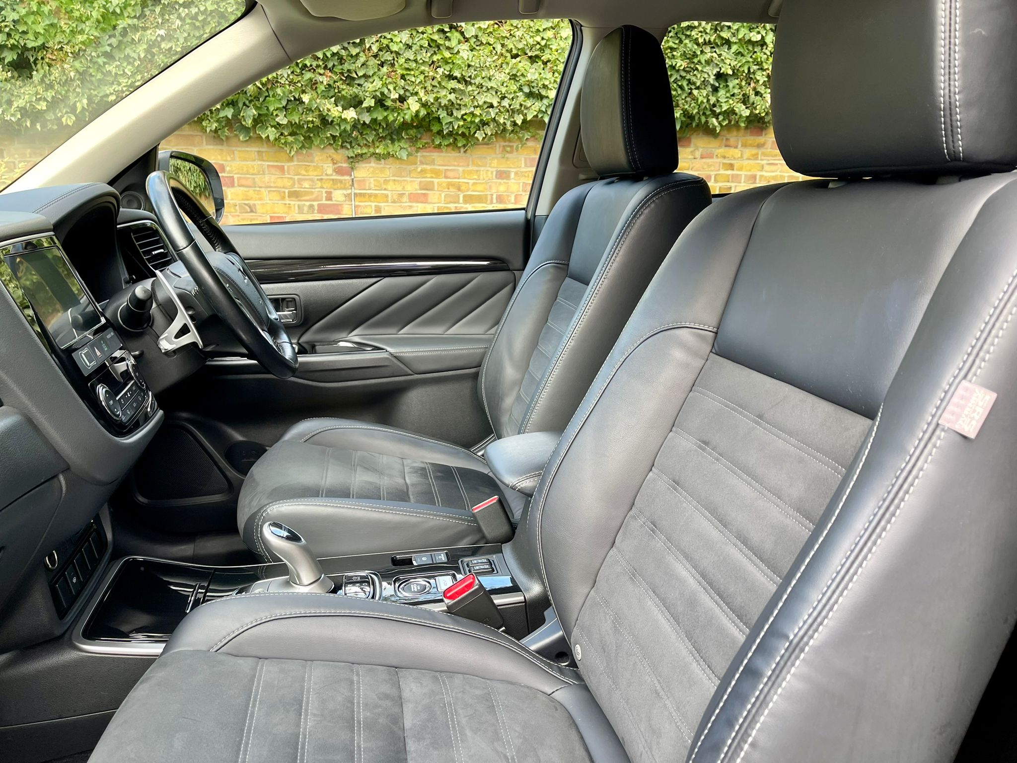 2018 Mitsubishi Outlander image 5