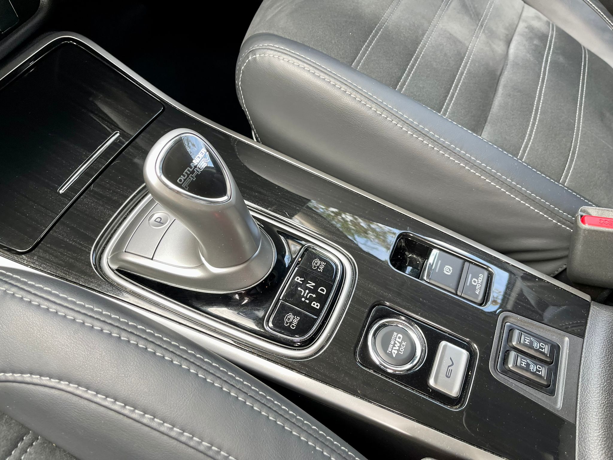 2018 Mitsubishi Outlander image 6