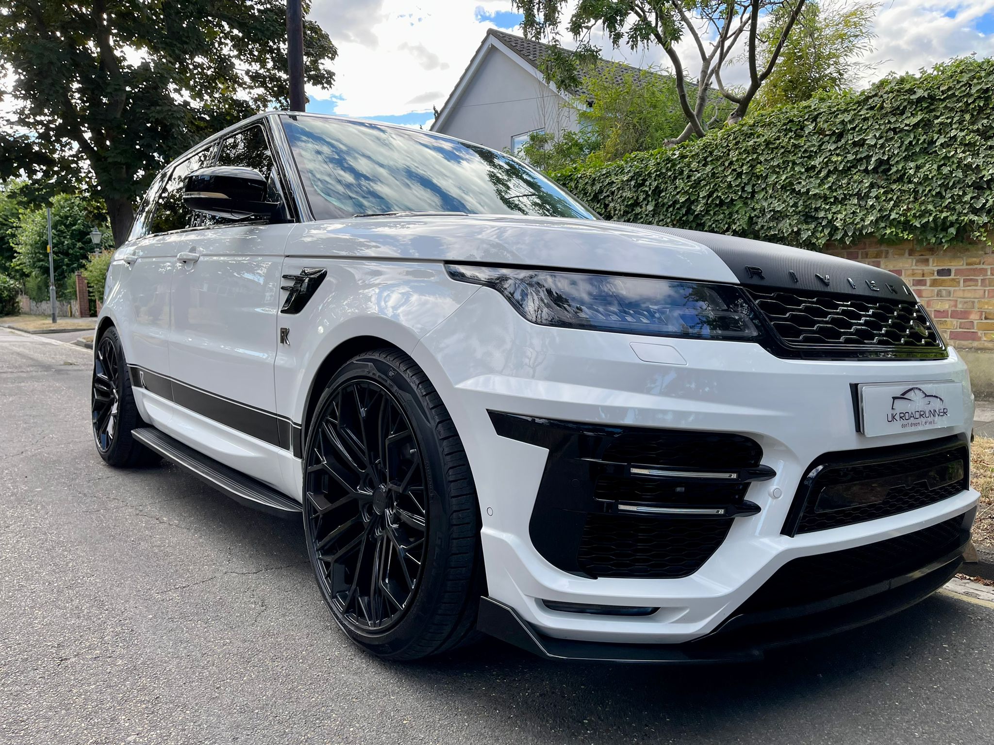 2018 Range Rover Sport Riviera image 1