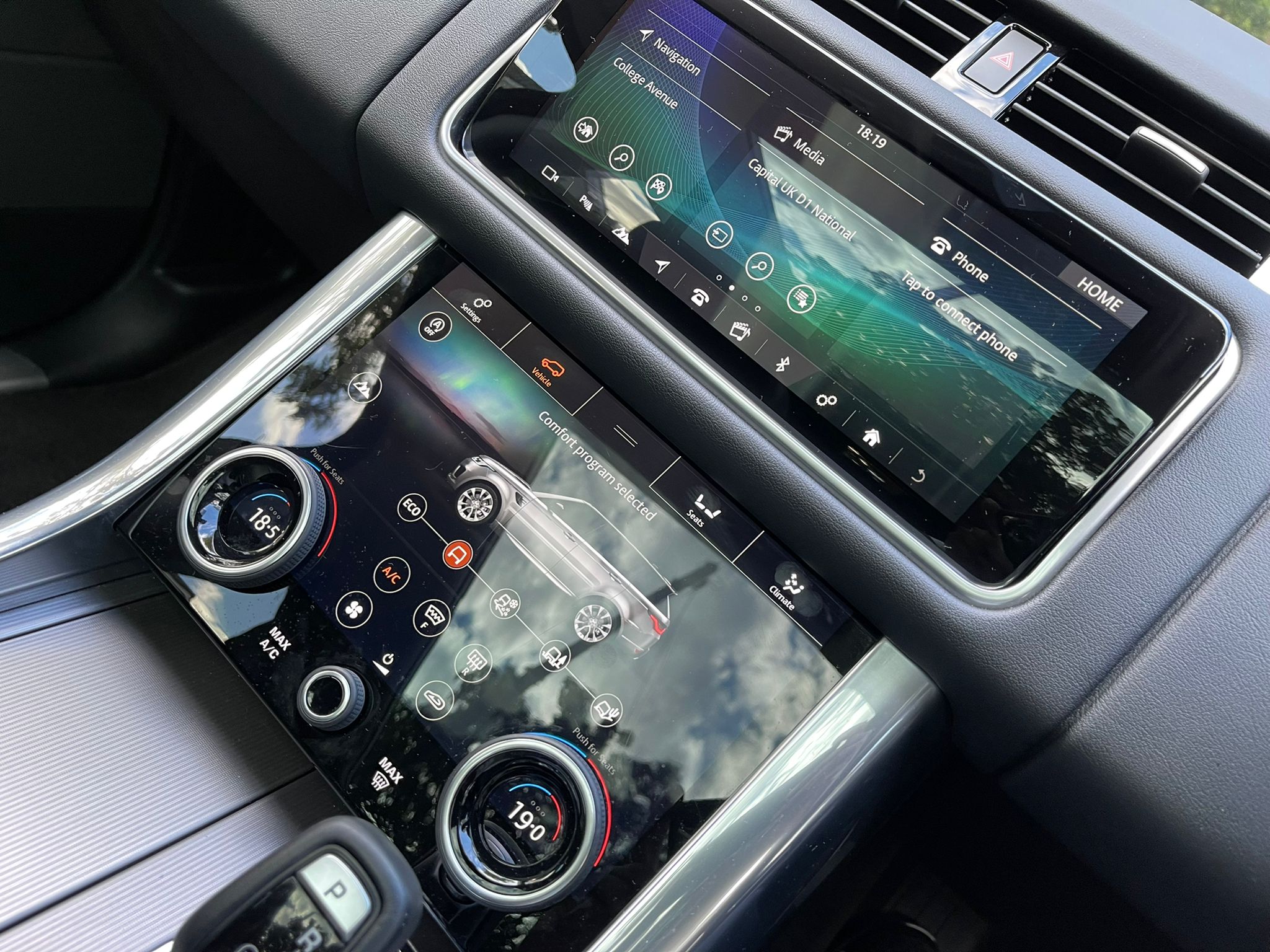 2018 Range Rover Sport Riviera image 5