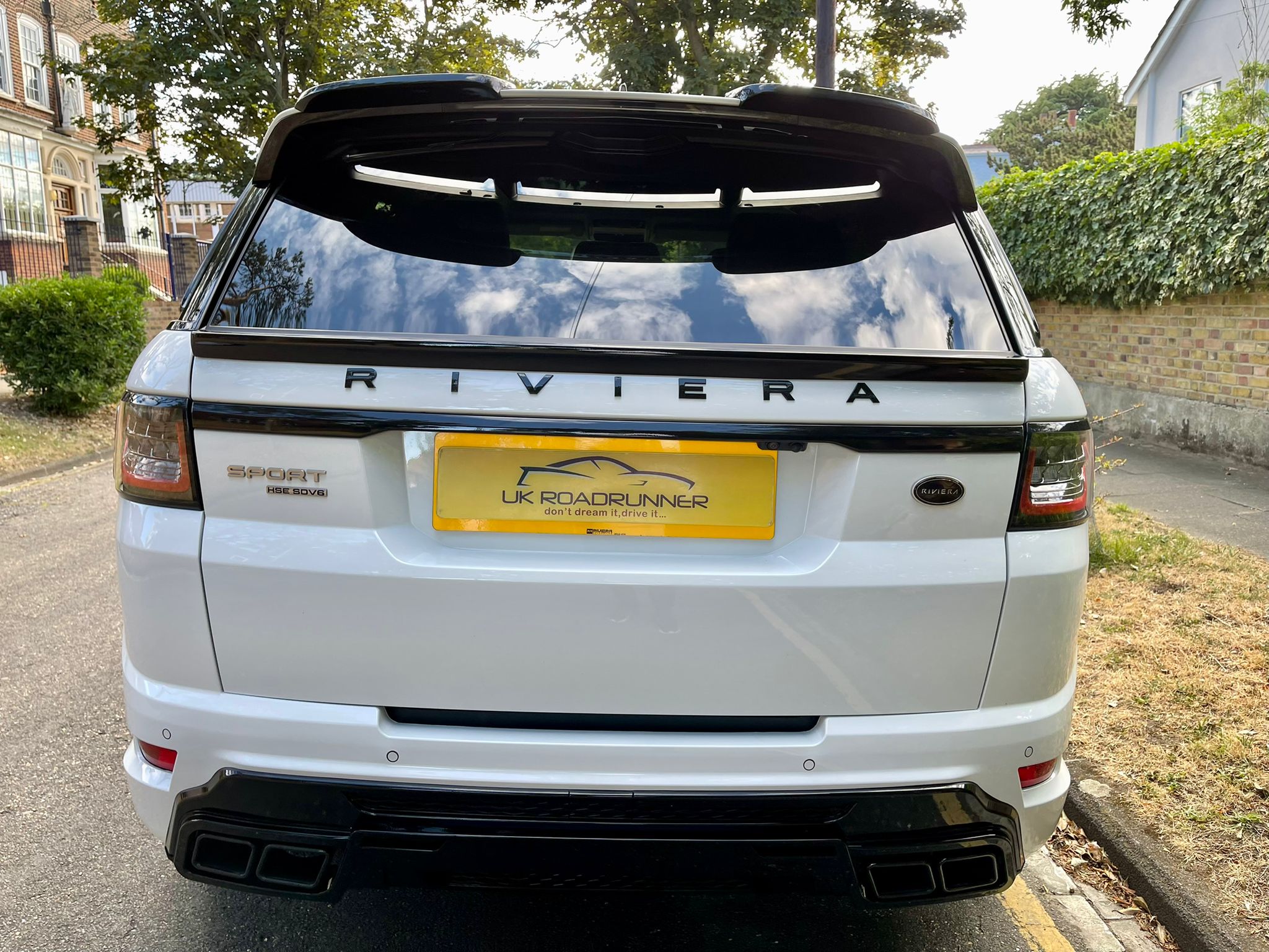 2018 Range Rover Sport Riviera image 8