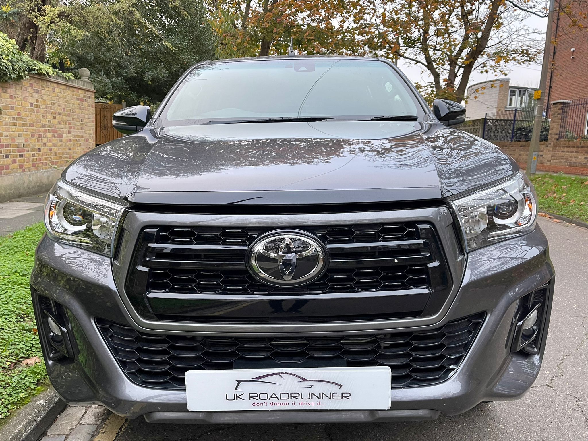 2020 Toyota Hilux image 2
