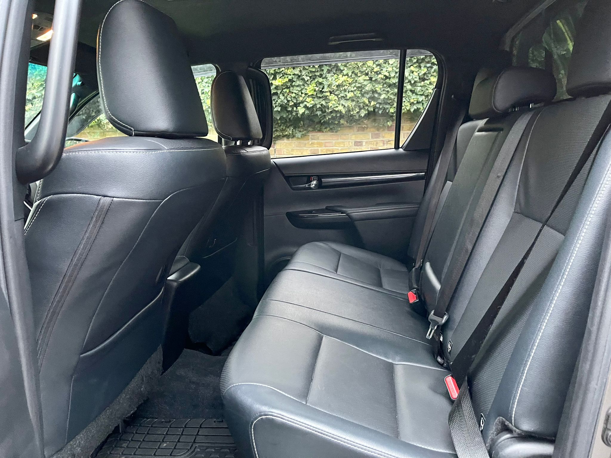 2020 Toyota Hilux image 6