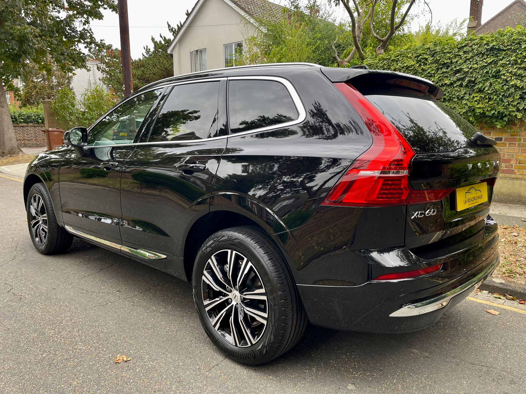 2022 Volvo XC60 image 10