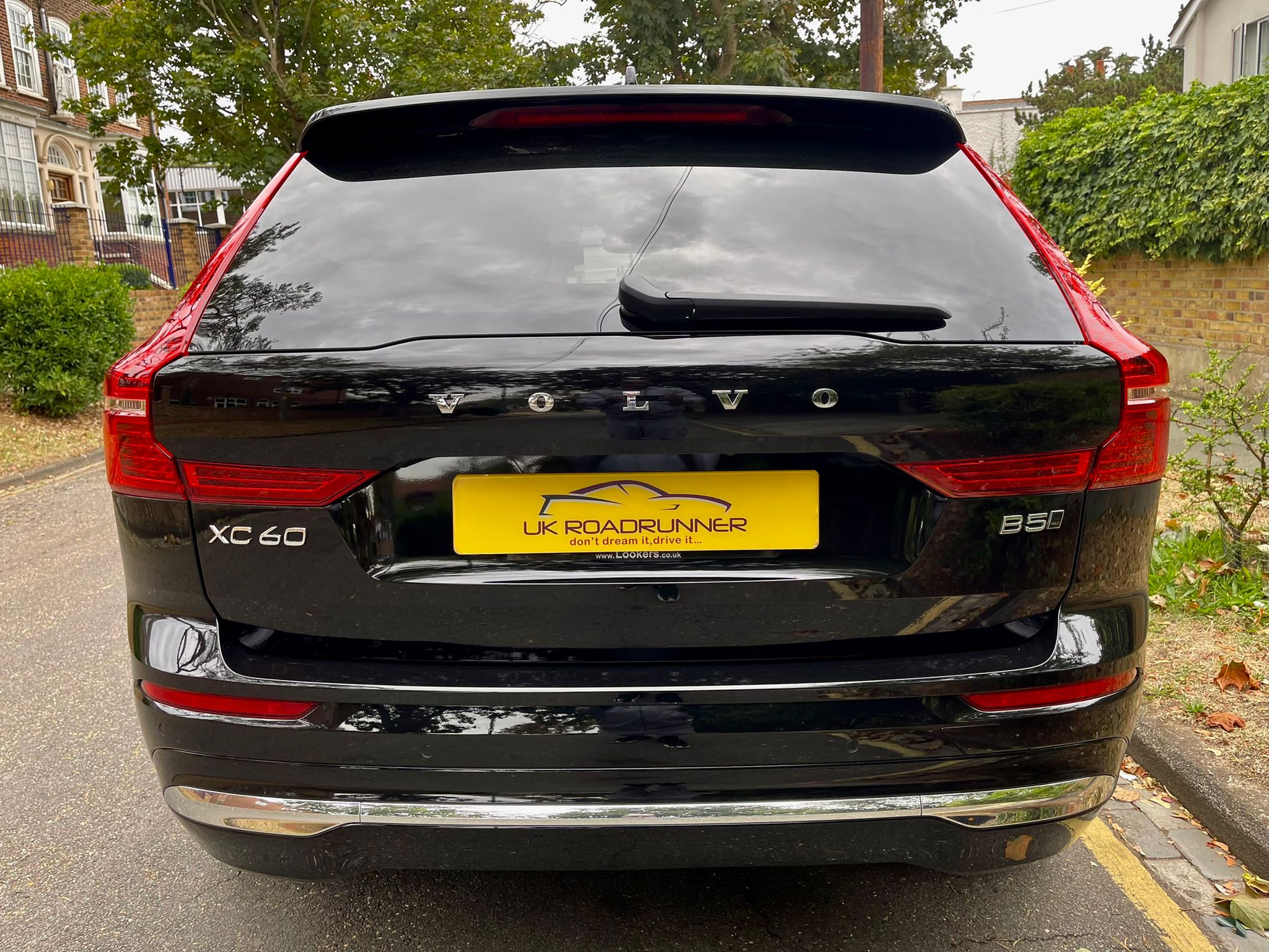 2022 Volvo XC60 image 11