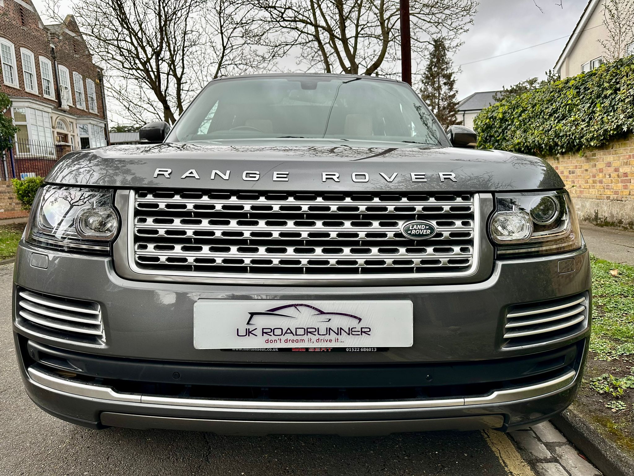 2016 Range Rover Vogue SE image 2