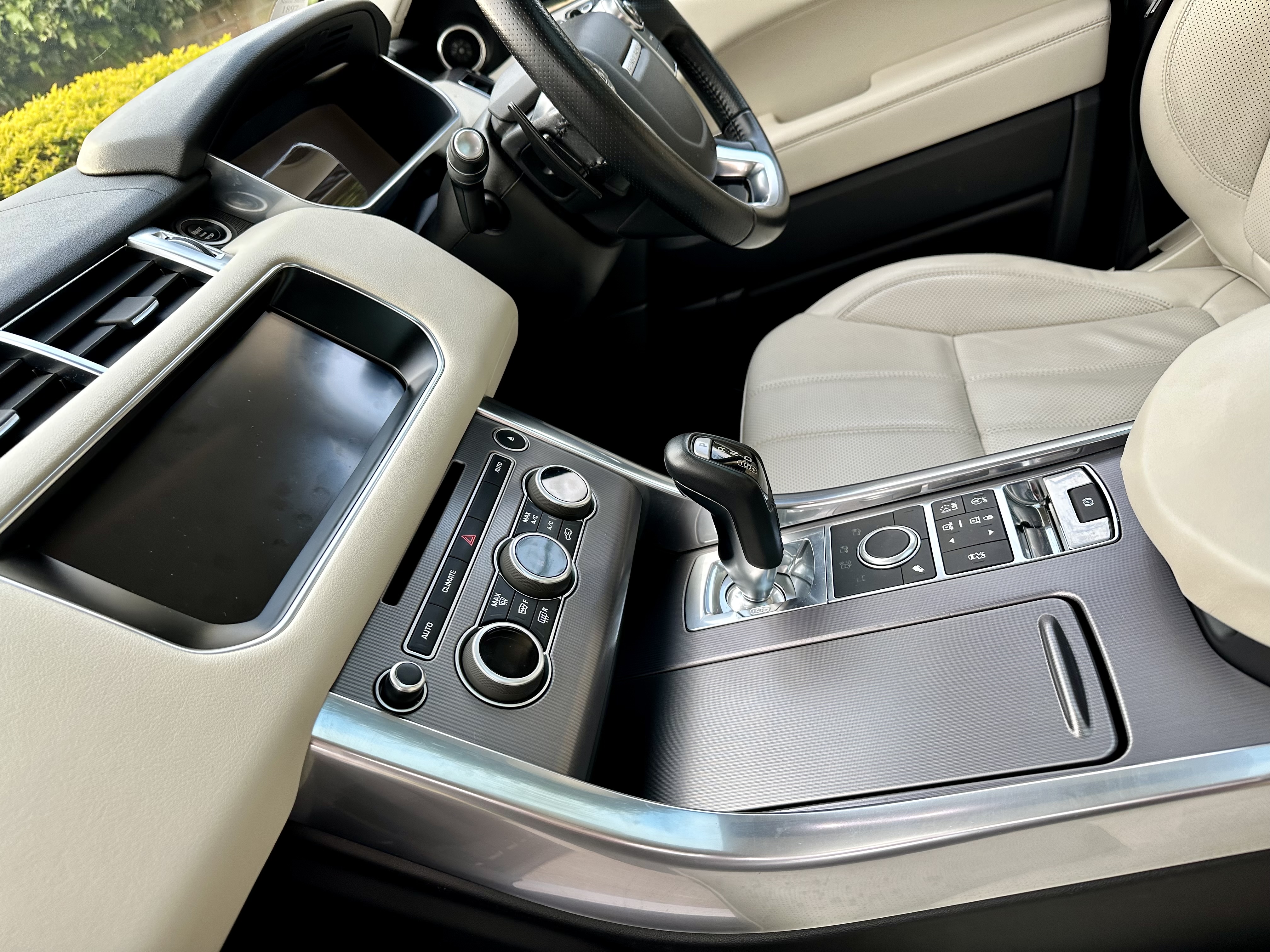 2017 Range Rover Sport HSE  image 6