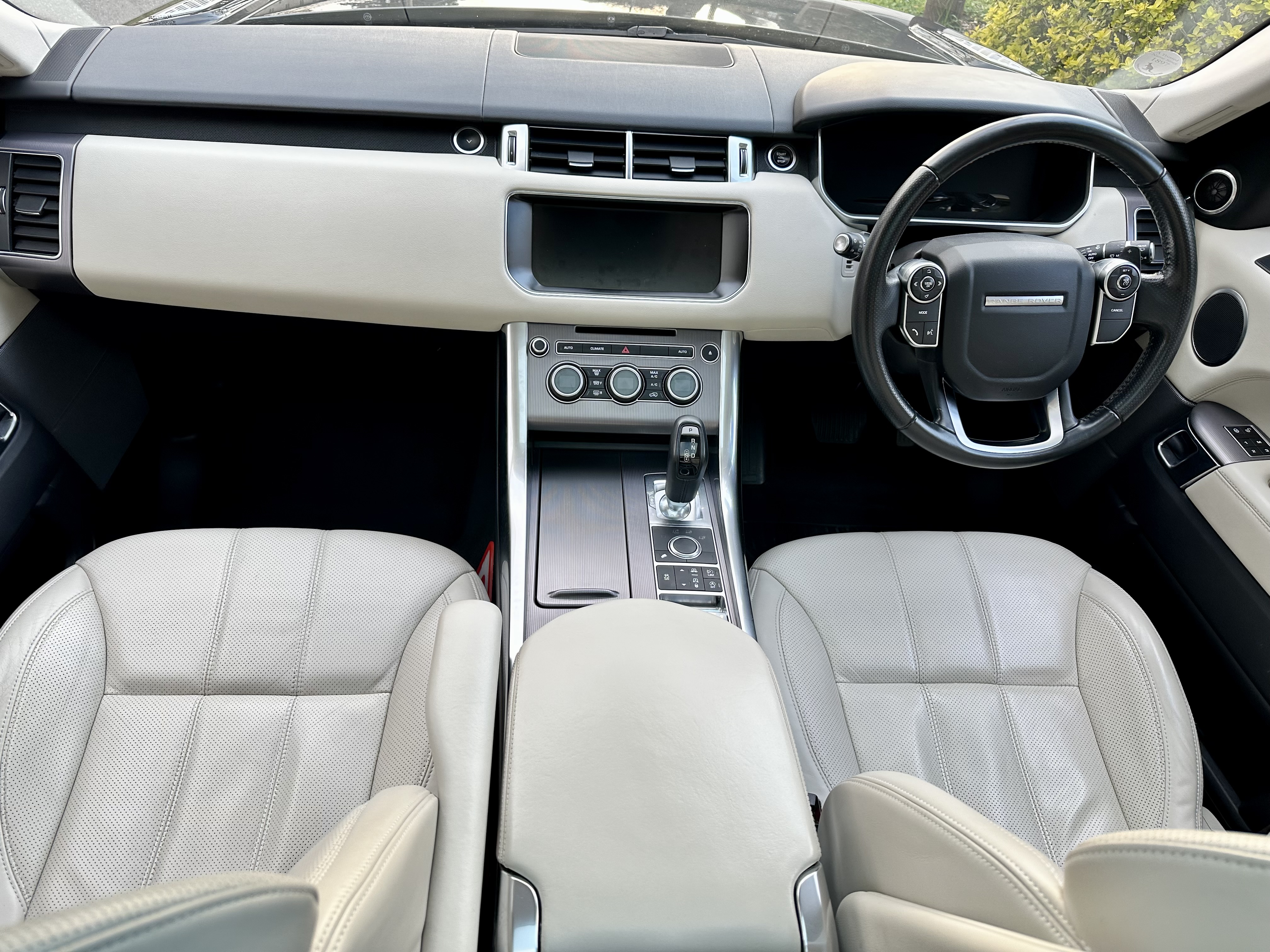 2017 Range Rover Sport HSE  image 4