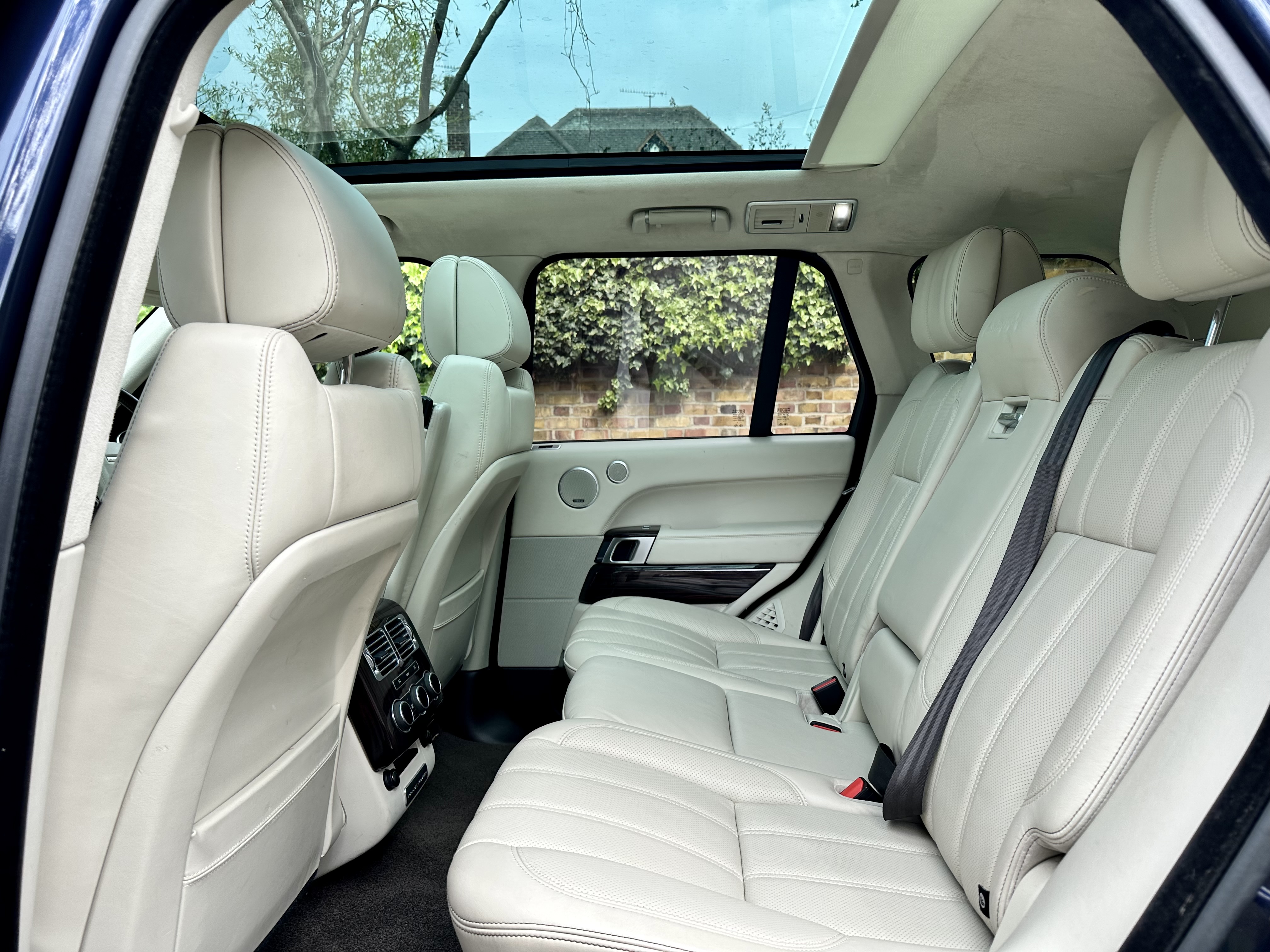 2016 Range Rover Autobiography  image 9