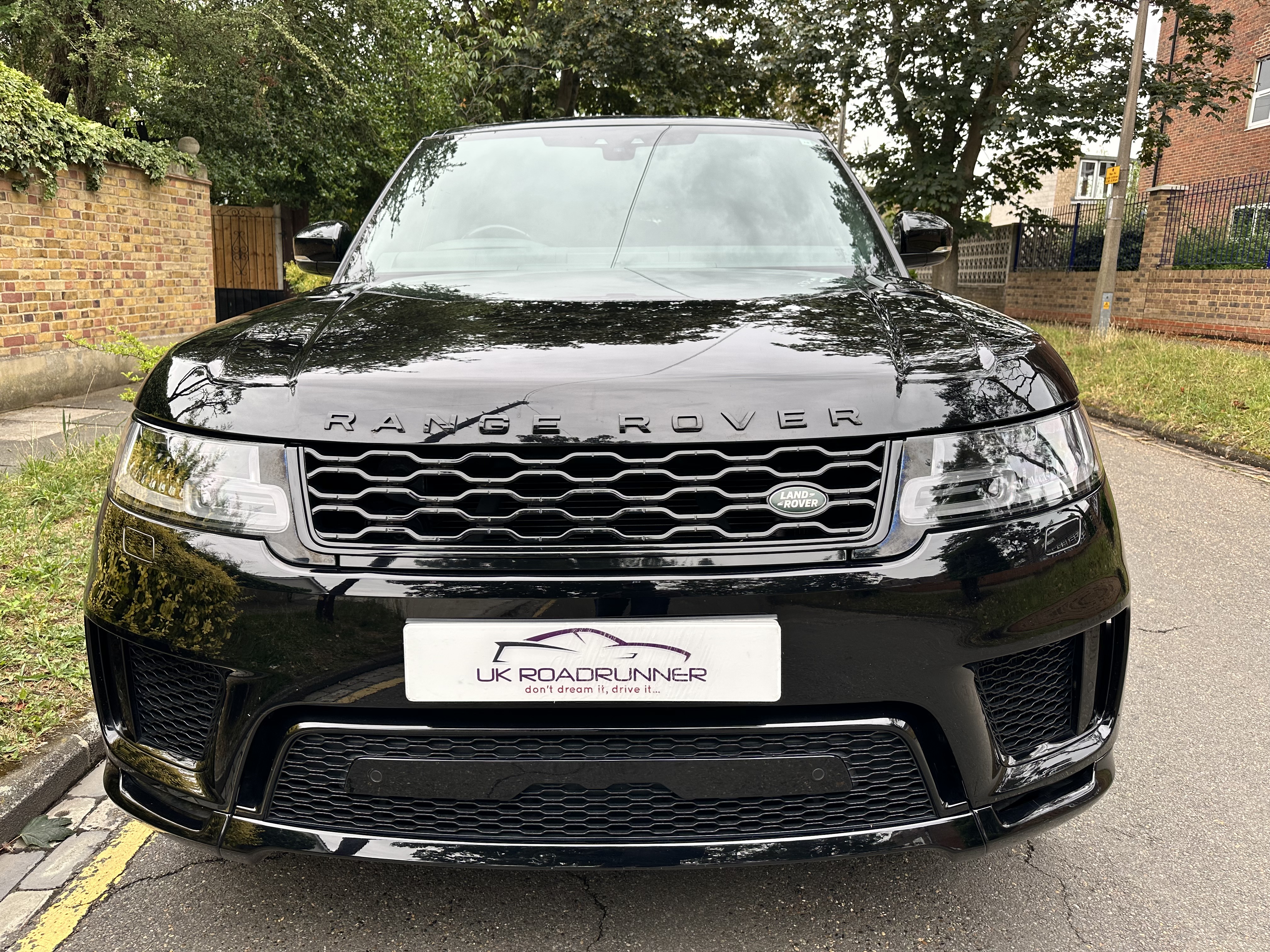 2018 Range Rover Sport HSE  image 2