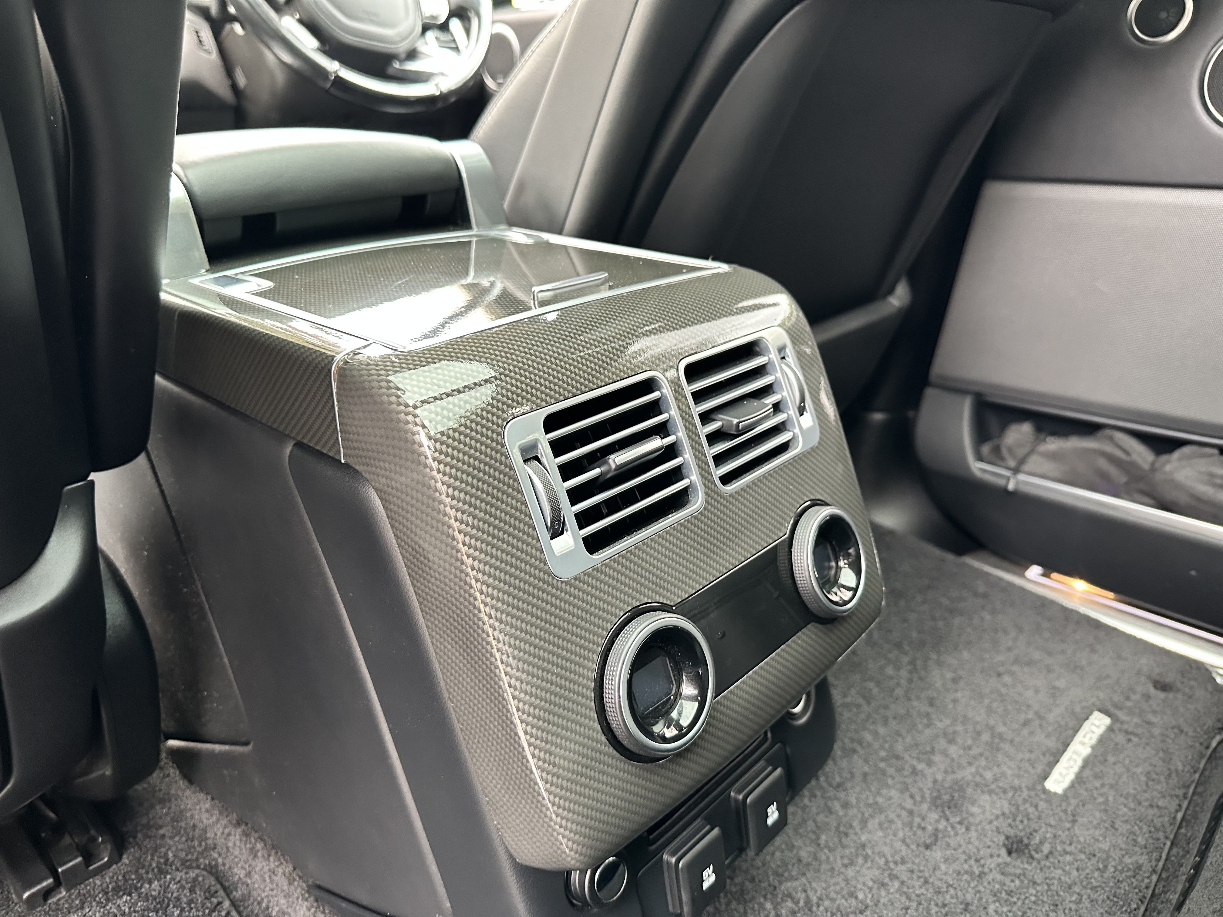 2018 Range Rover Vogue SVAutobiography image 5