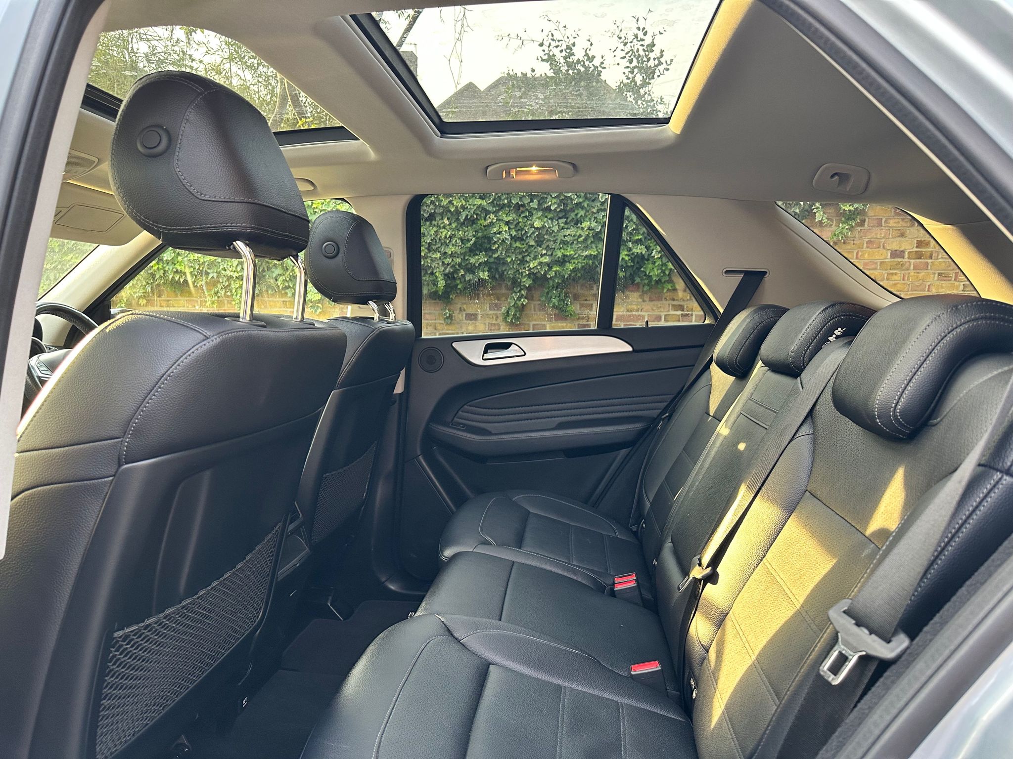 2016 Mercedes GLE250d image 9