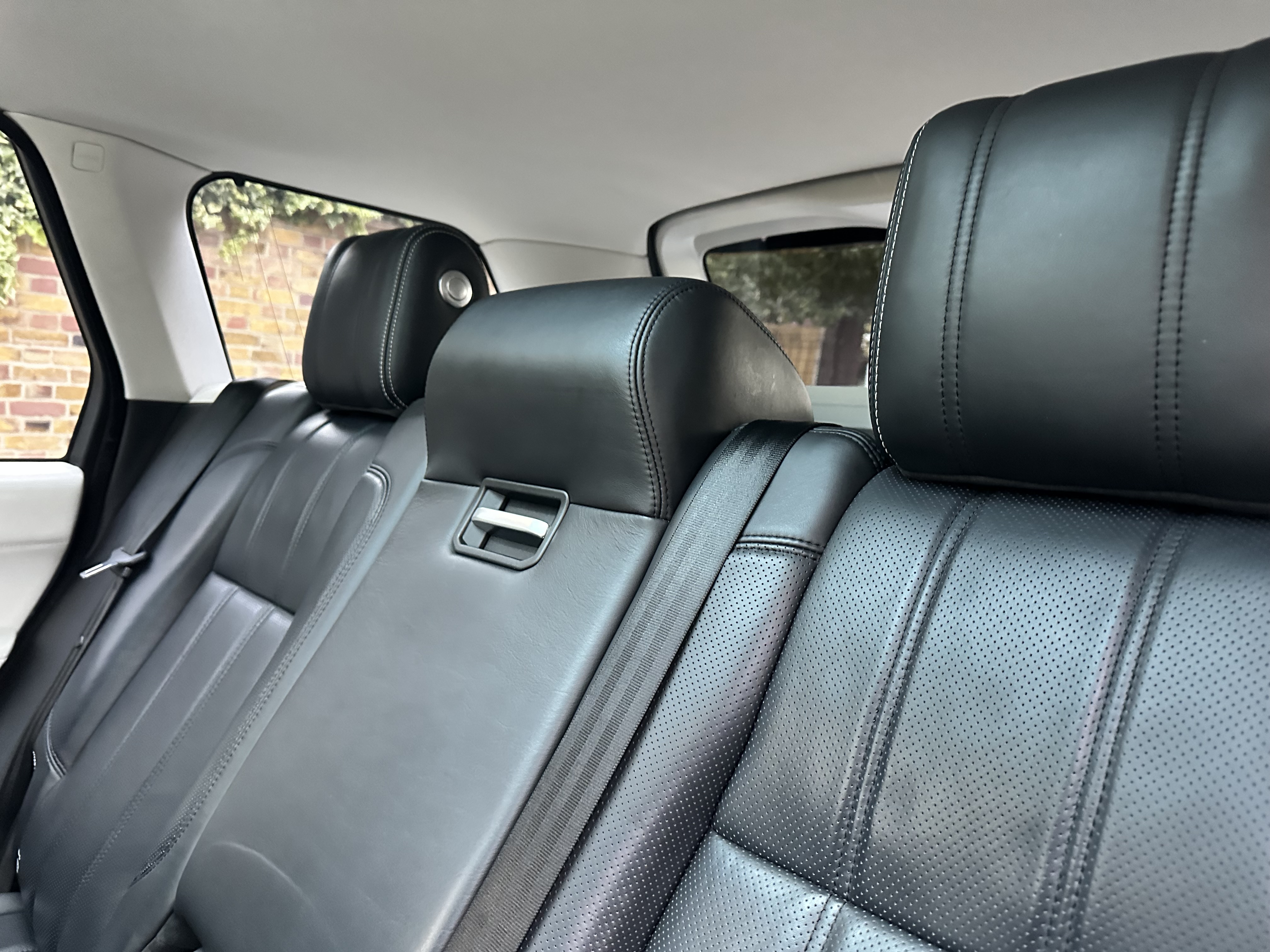 2016 Range Rover Vogue SE  image 8