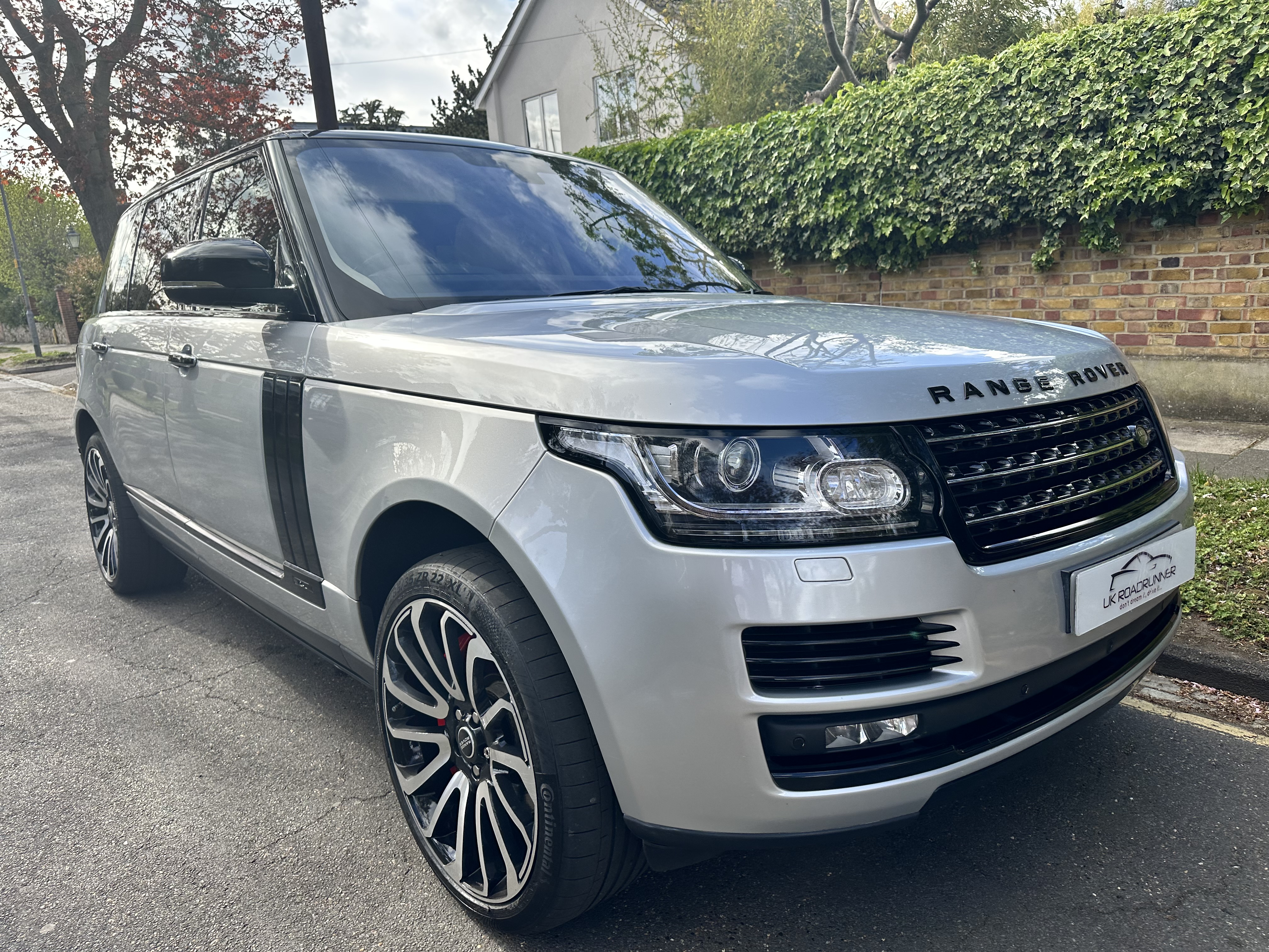 2016 Range Rover Vogue Autobiography image 1