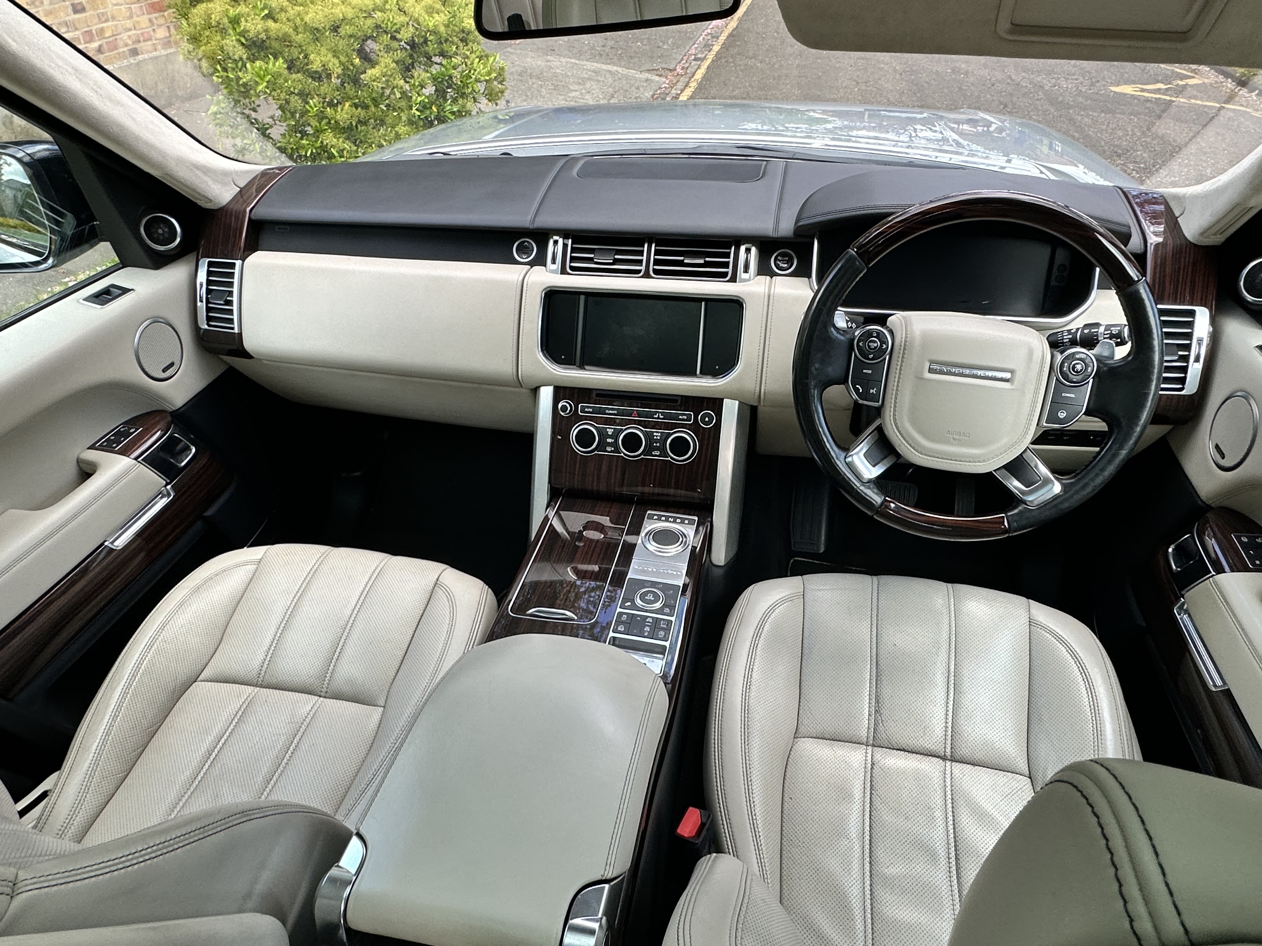 2016 Range Rover Vogue Autobiography image 4