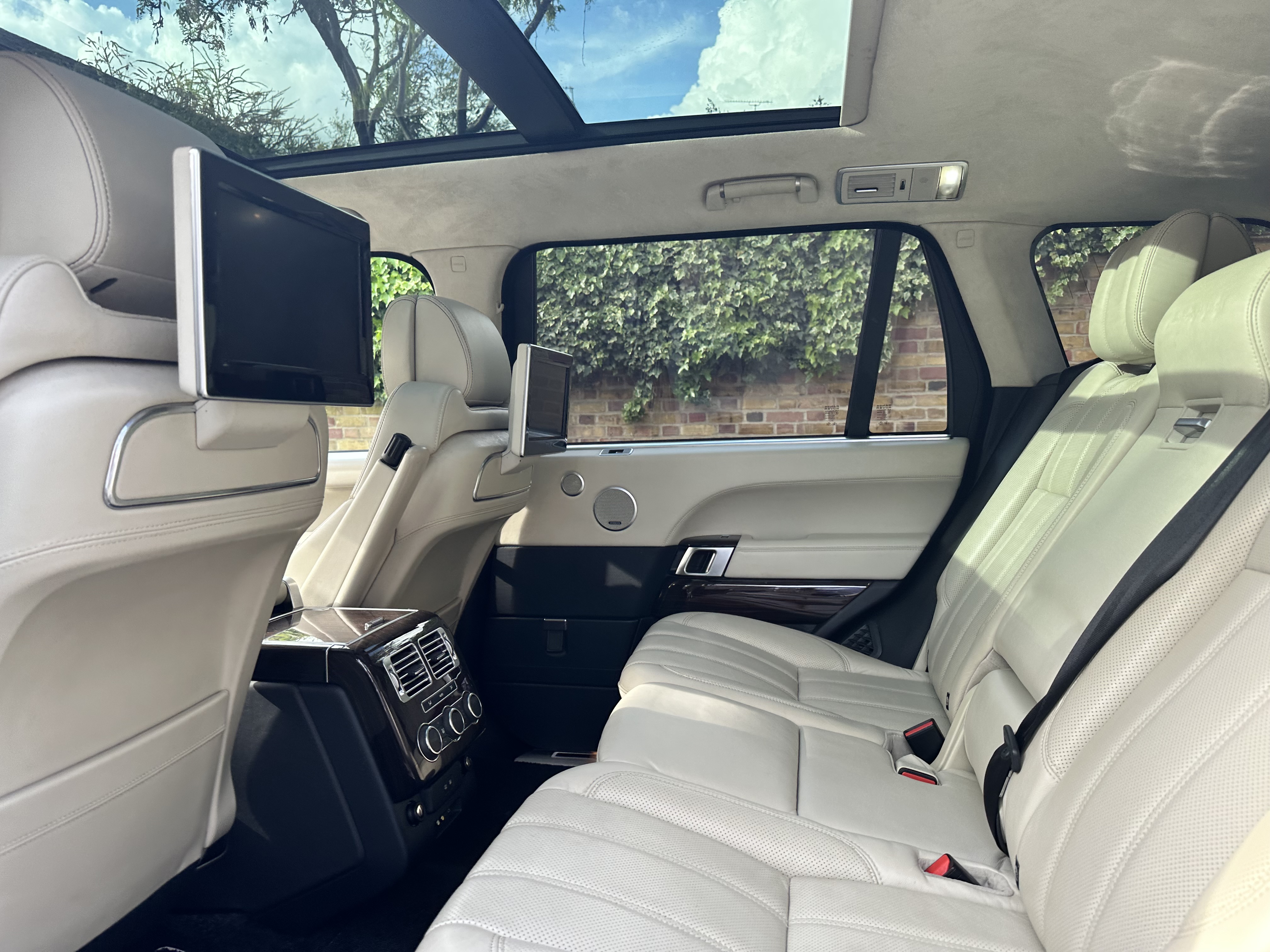 2016 Range Rover Vogue Autobiography image 8