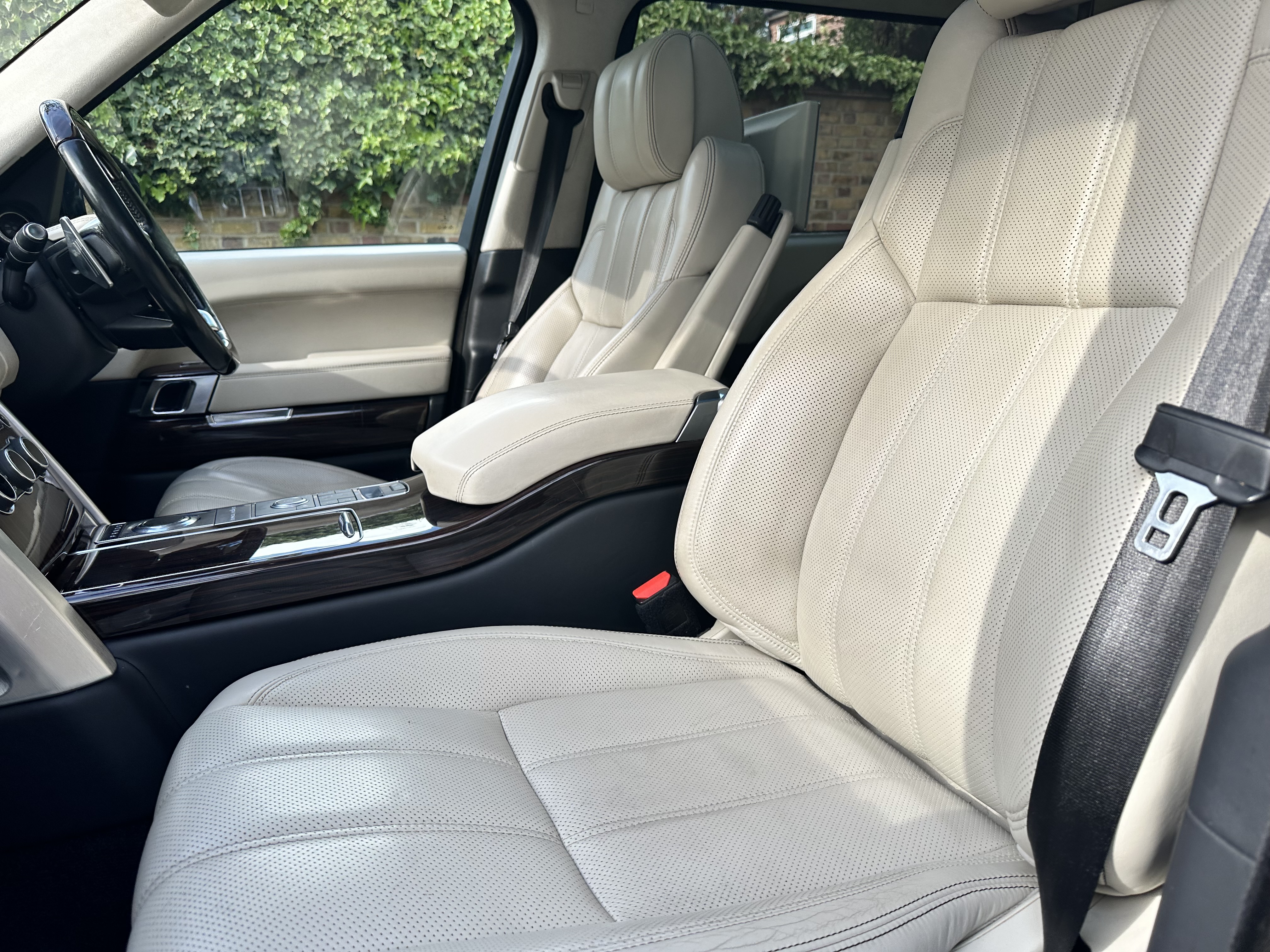 2016 Range Rover Vogue Autobiography image 6