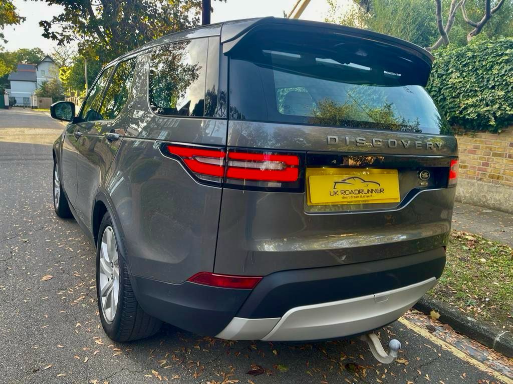 2017 Land Rover Discovery  image 9