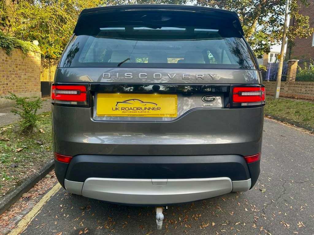 2017 Land Rover Discovery  image 10