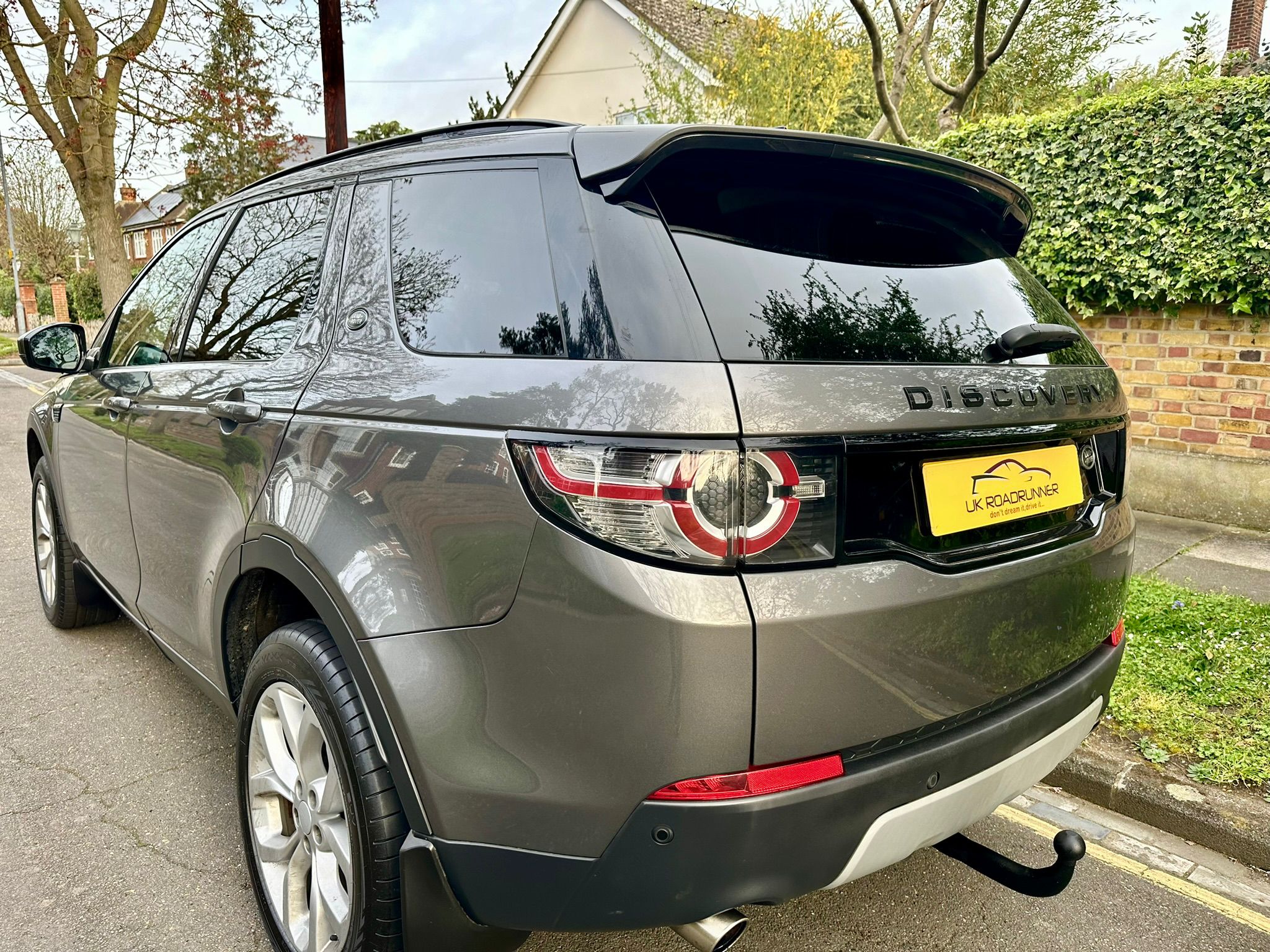 2017 Land Rover Discovery Sport  image 9