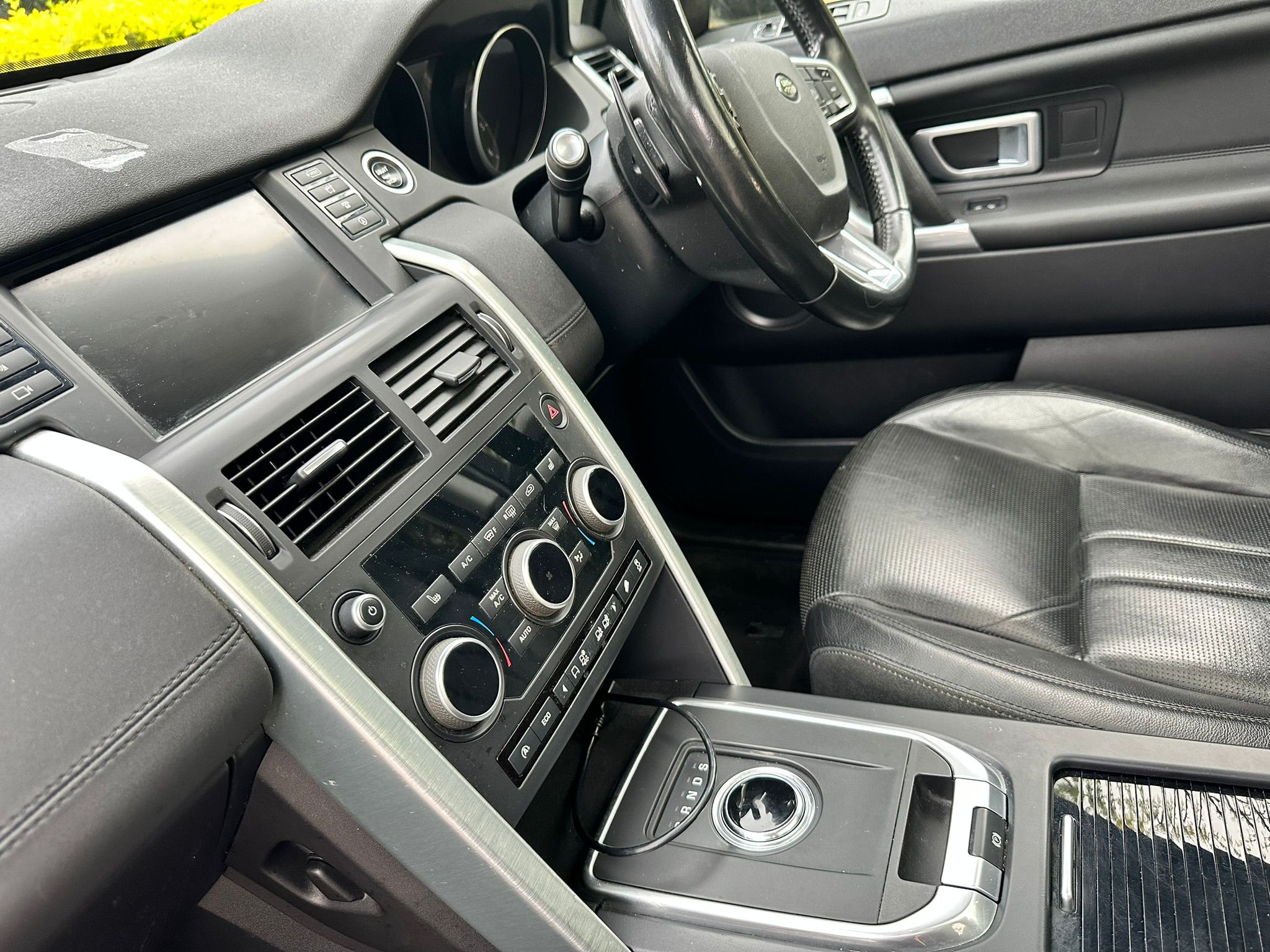 2017 Land Rover Discovery Sport  image 6