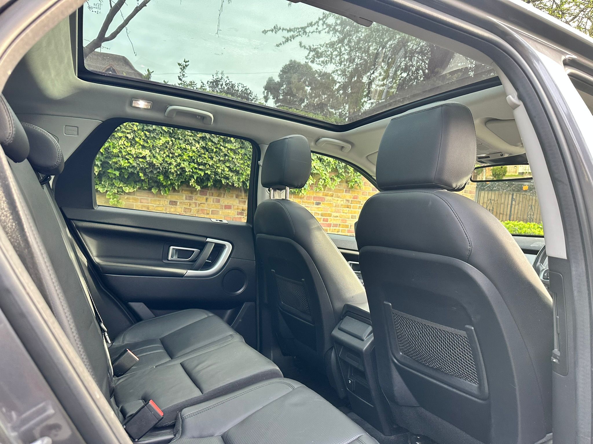 2017 Land Rover Discovery Sport  image 7