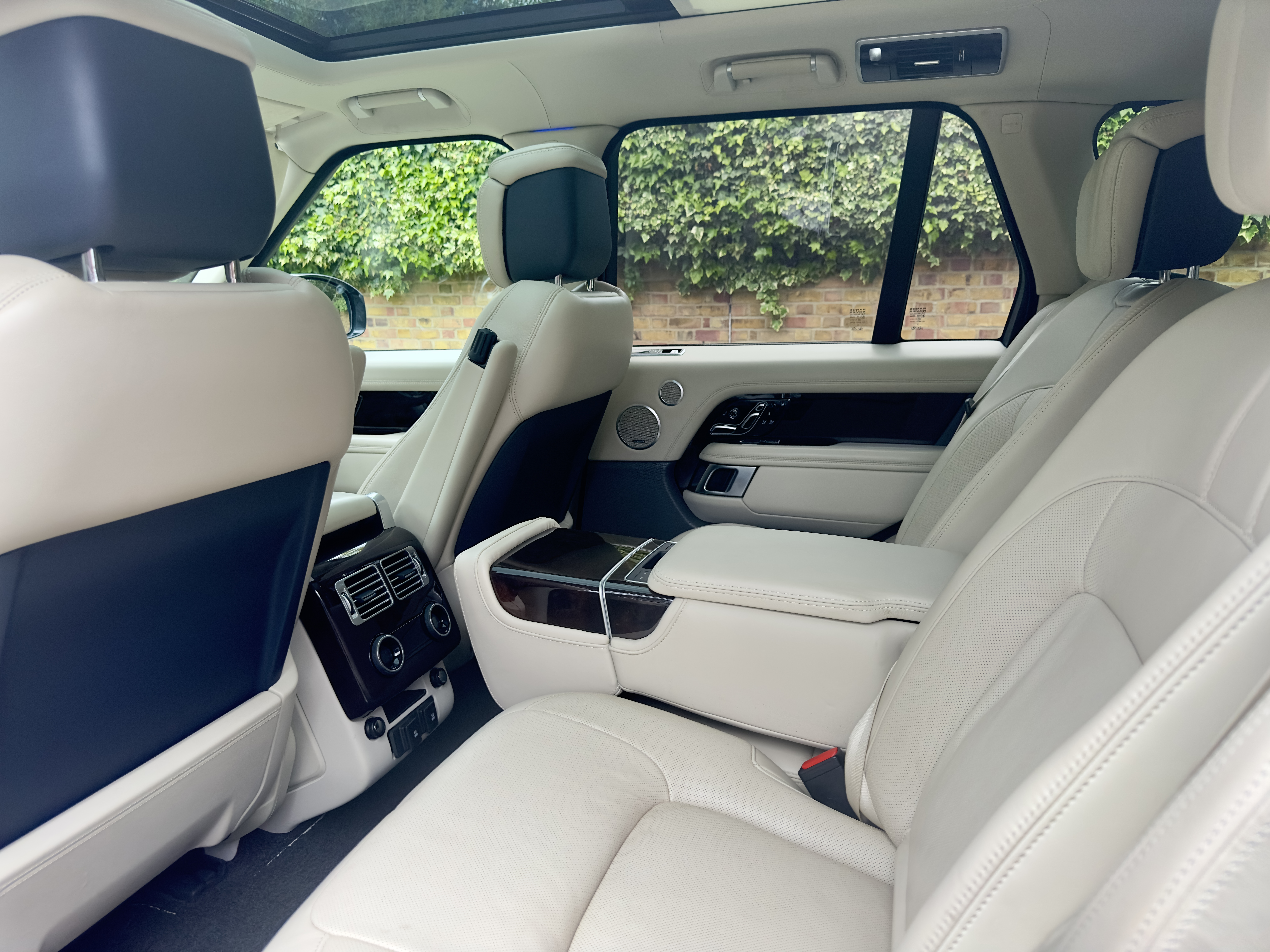 2019 Range Rover Vogue Autobiography  image 6
