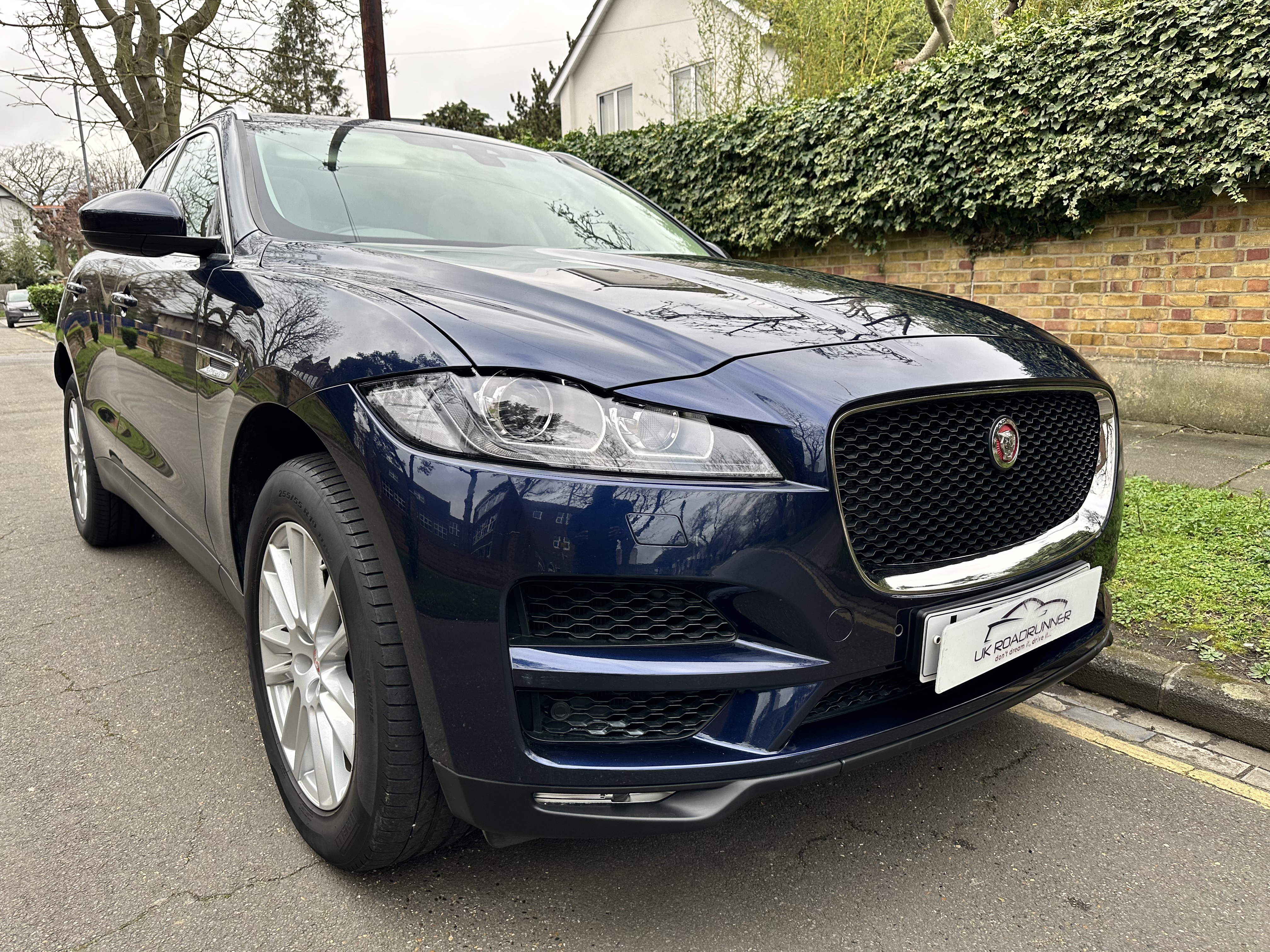 2018 Jaguar F - Pace Portfolio image 1