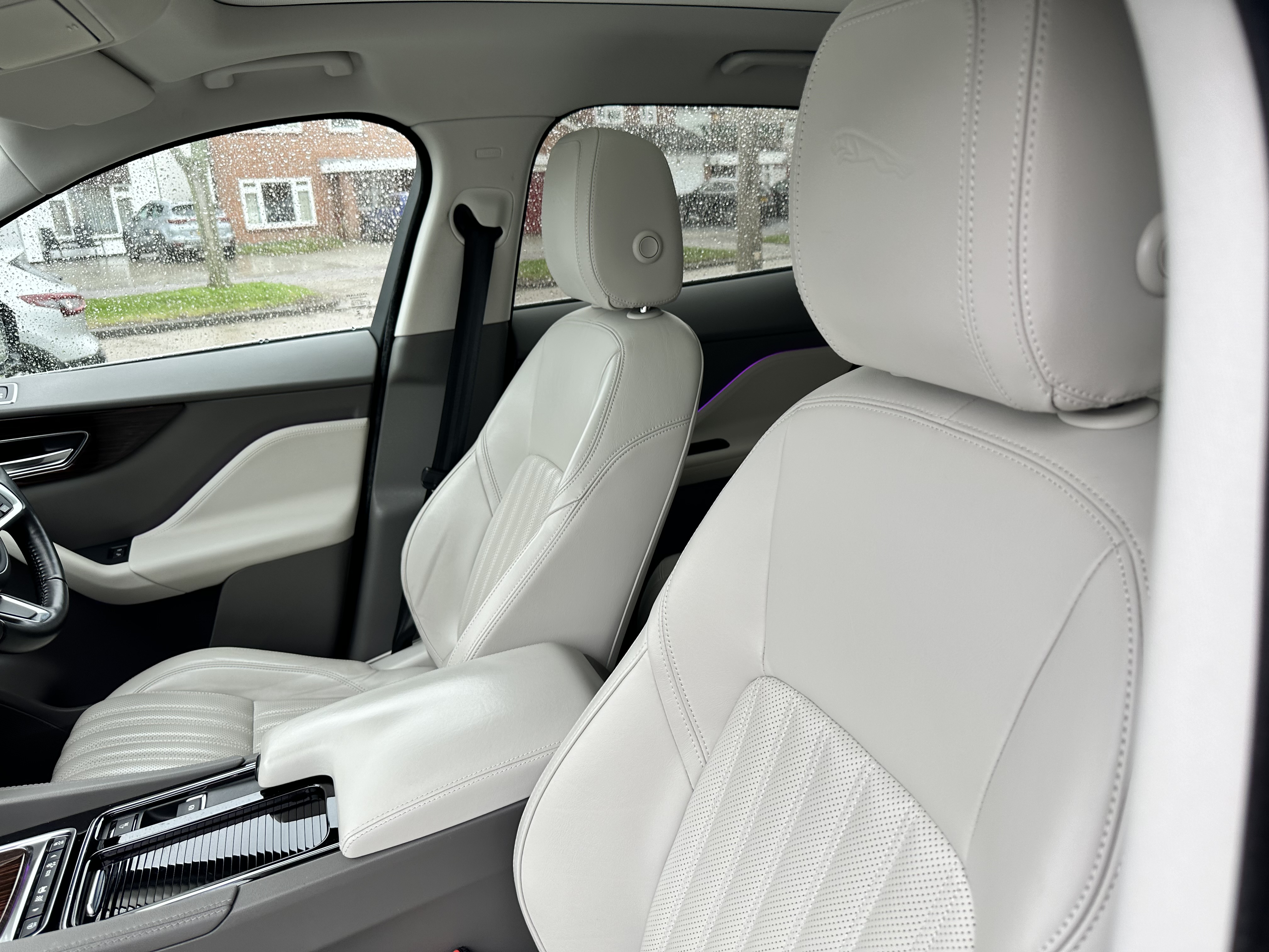 2018 Jaguar F - Pace Portfolio image 5