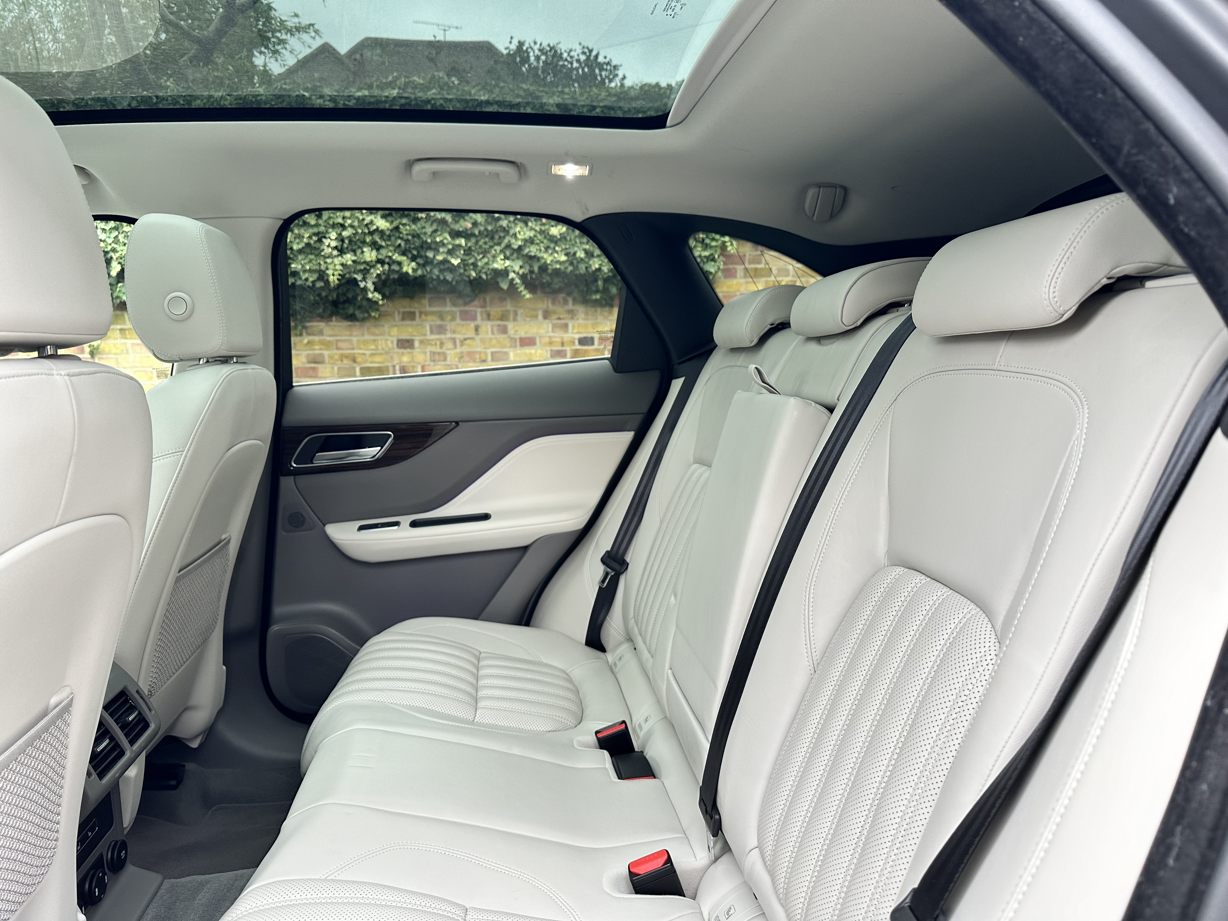 2018 Jaguar F - Pace Portfolio image 6