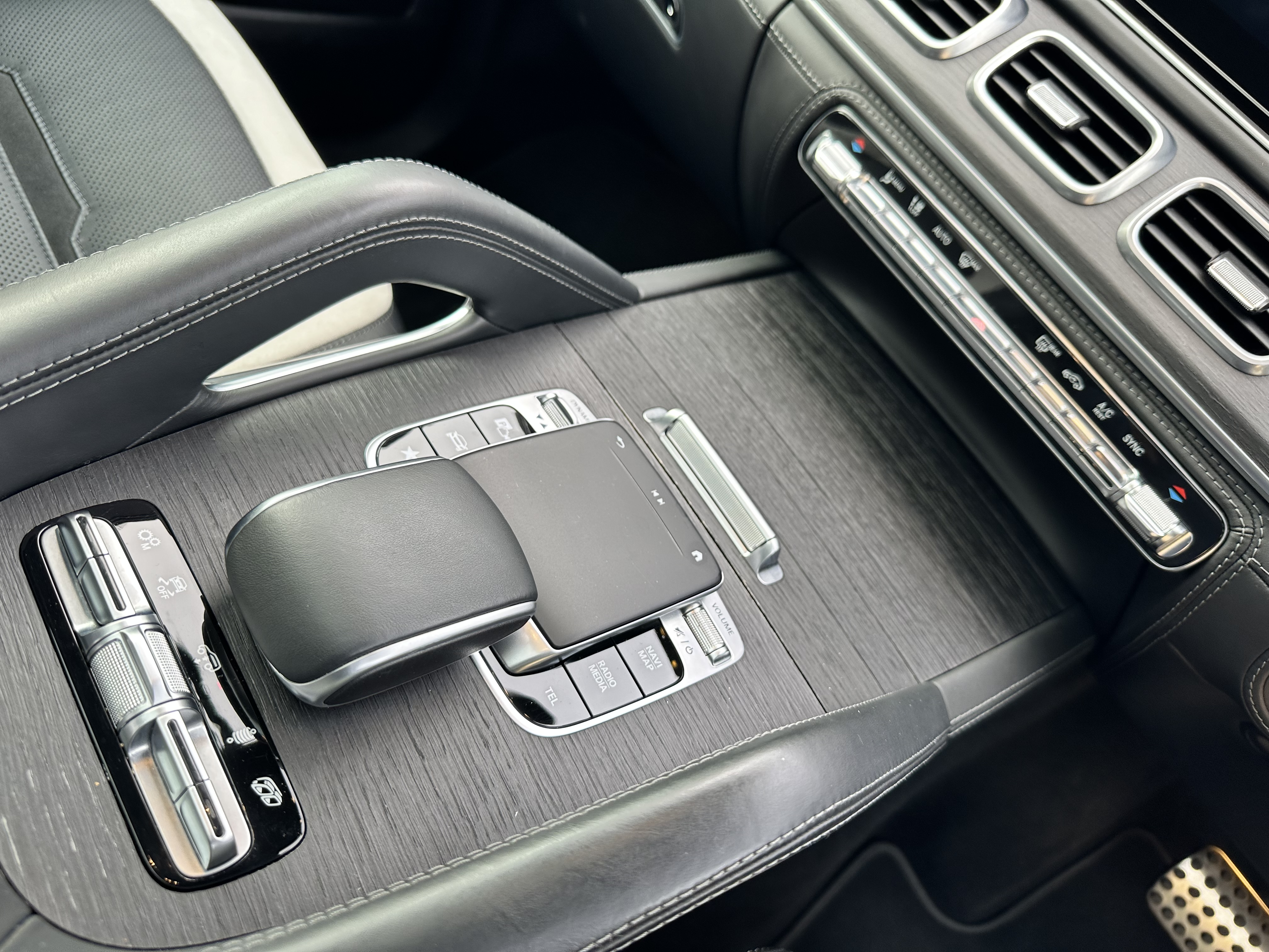 2021 Mercedes Benz GLE63 MHEV AMG image 4