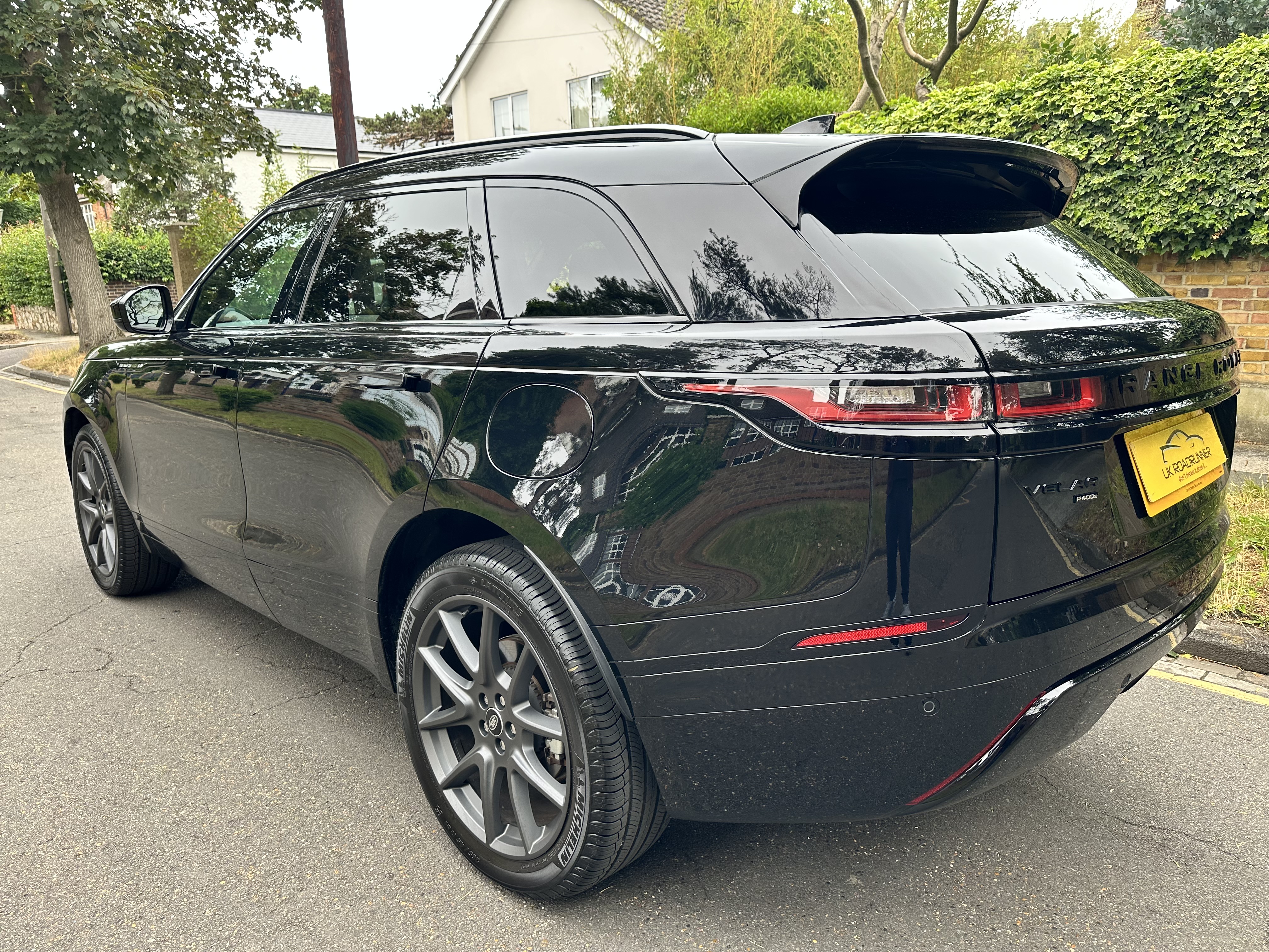 2023 Range Rover Velar P400e image 8