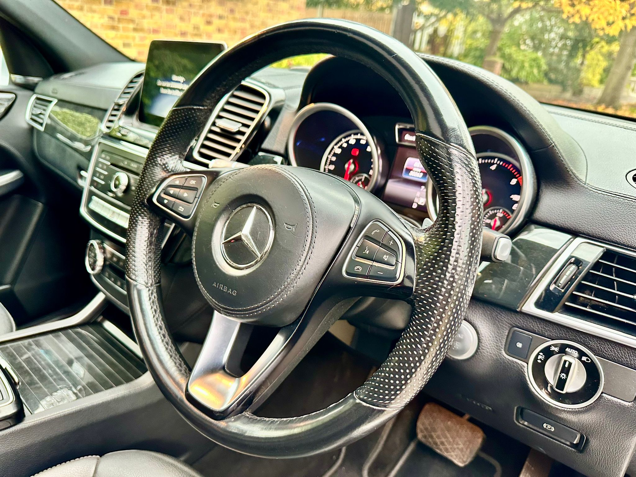 2018 Mercedes Benz GLS 350d image 4