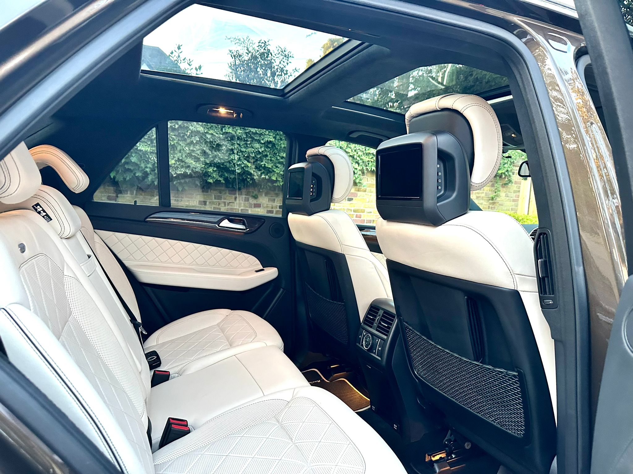 2018 Mercedes Benz GLE350d image 7