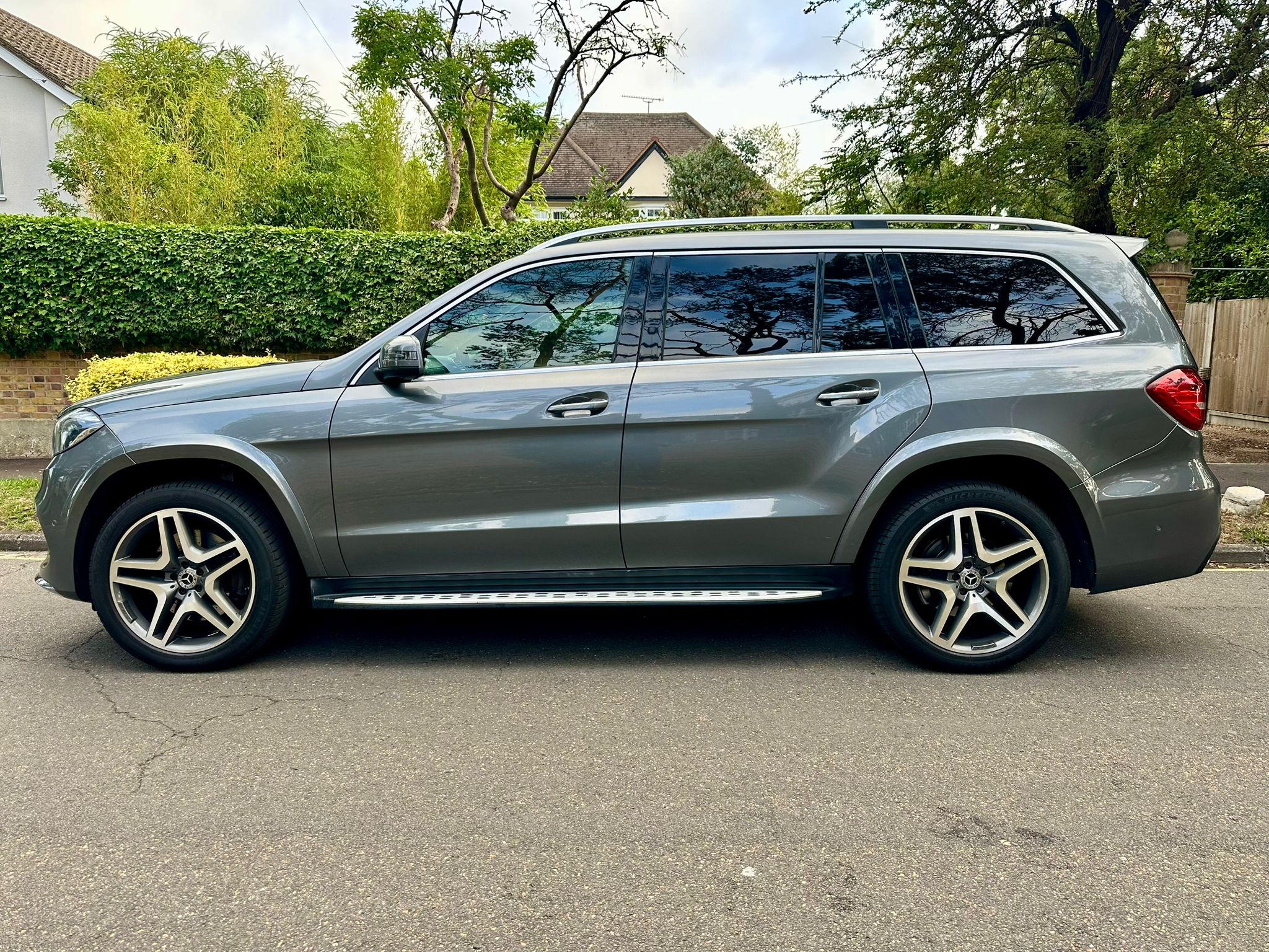 2018 Mercedes Benz GLS350d image 4