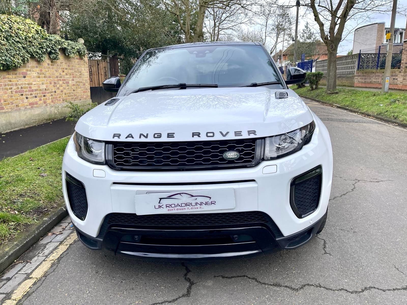 2018 Range Rover Evoque image 2