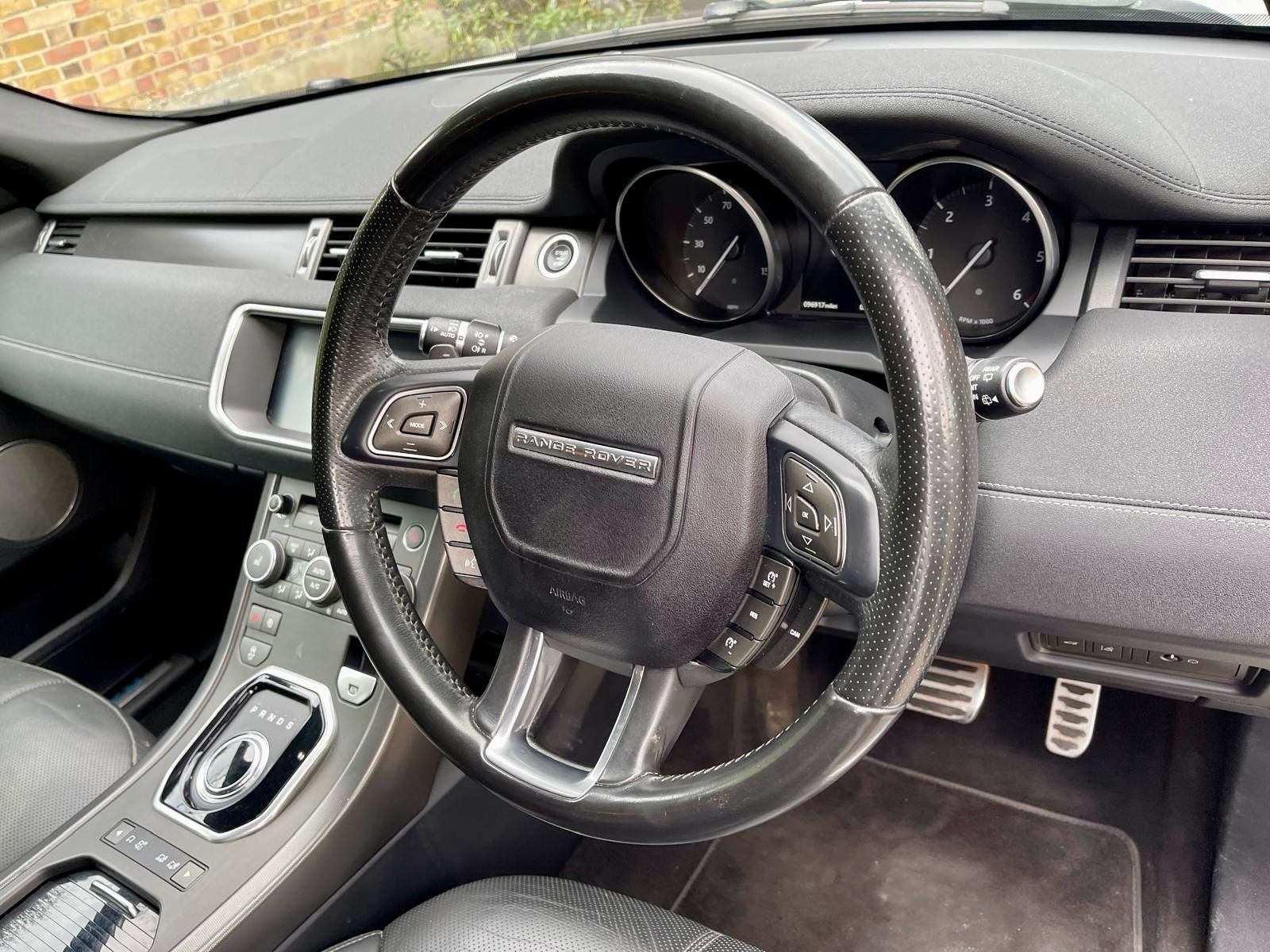 2018 Range Rover Evoque image 4